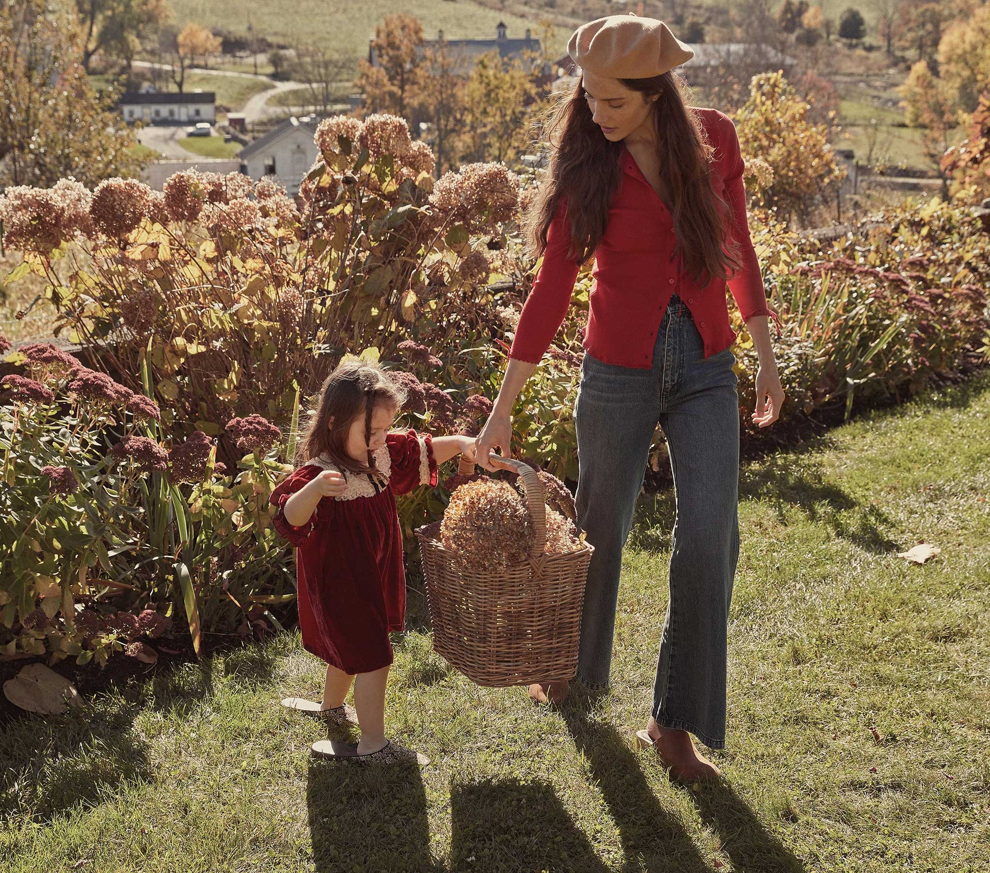 HMD -- DEMI CARDIGAN SWEATER -- CHERRY RED view 9
