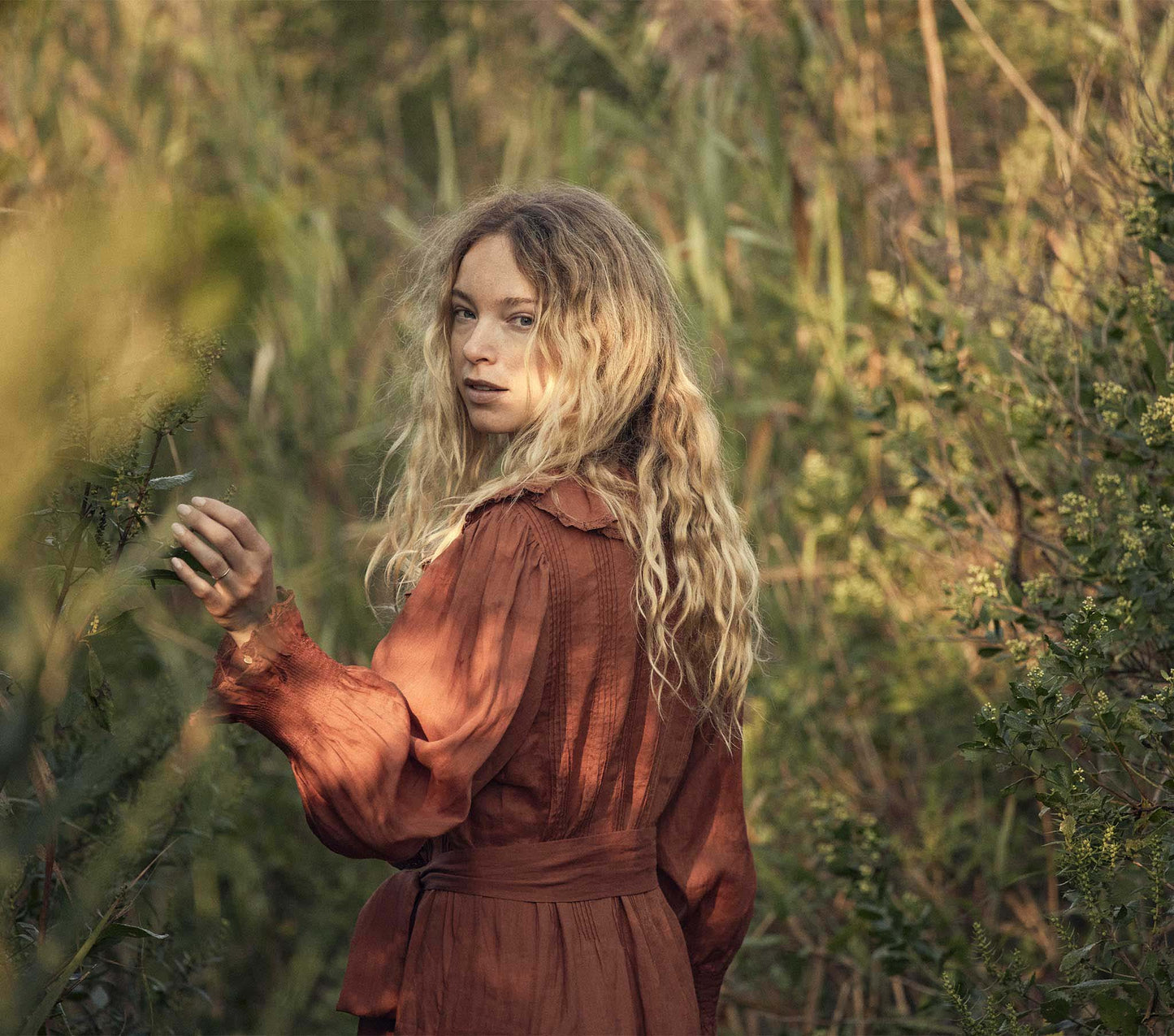 HMD -- NADIA DRESS -- BURLED REDWOOD