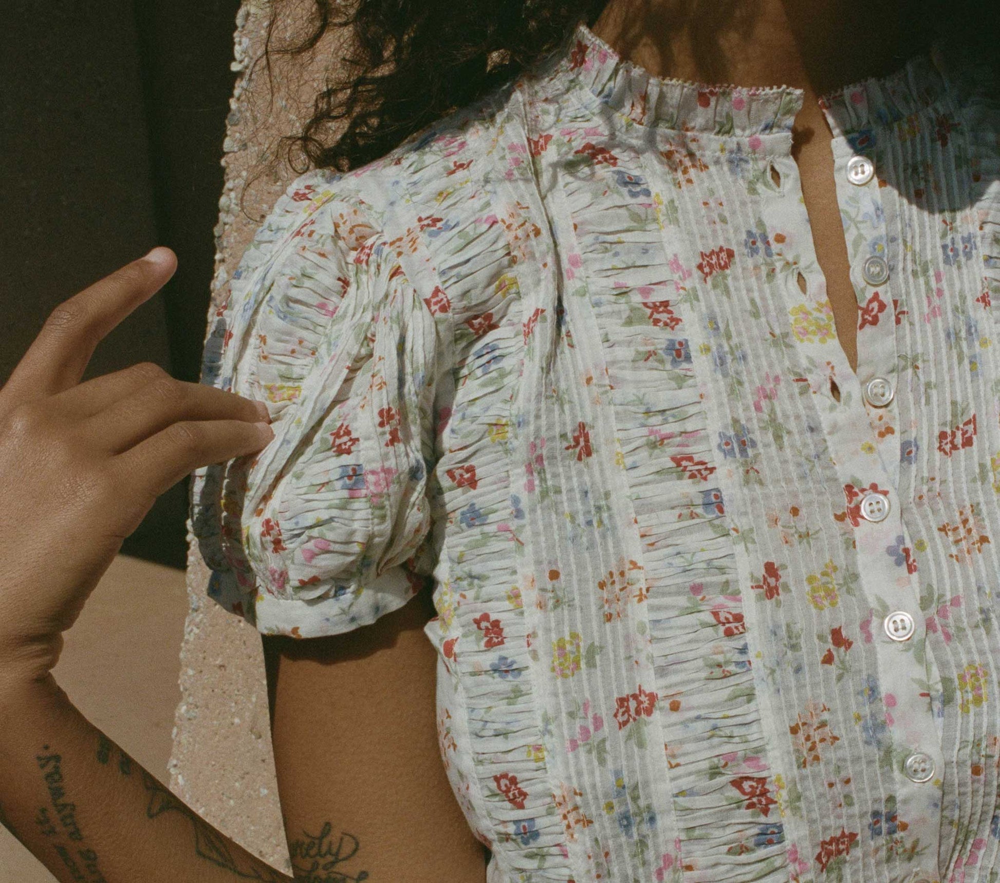 HMD -- HADARA TOP -- SPRING BOUQUET FLORAL view 4
