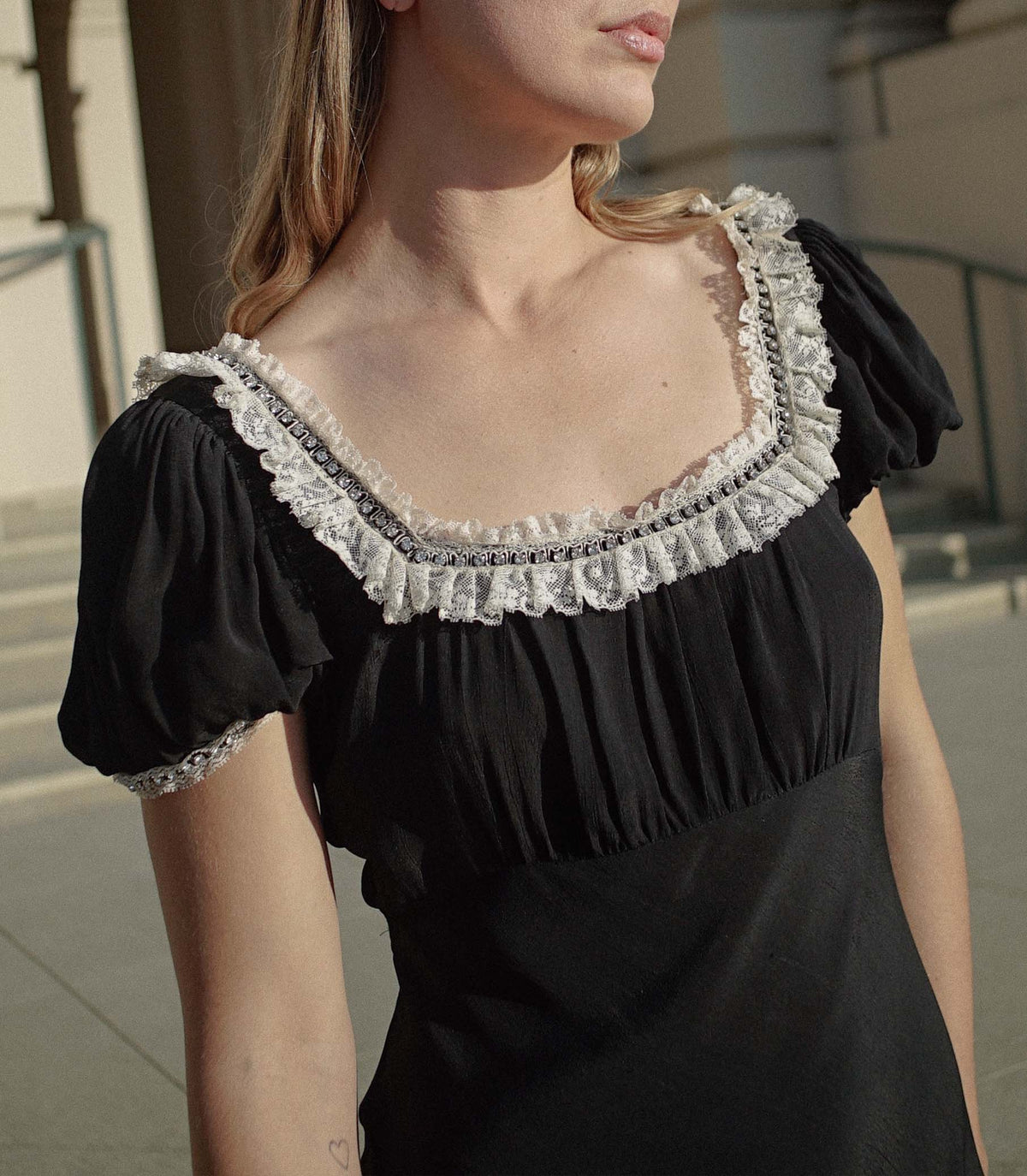 HMD -- ROWAN DRESS -- BLACK