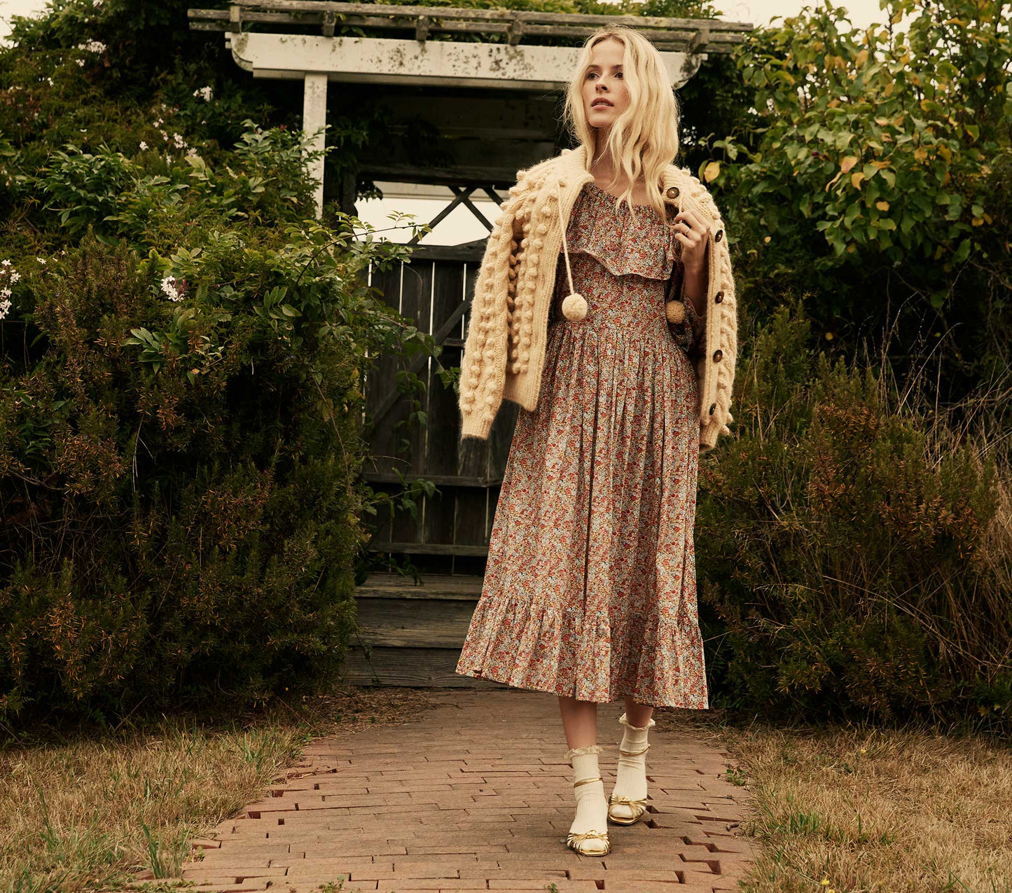 HMD -- DARCY DRESS -- RED CHIVE