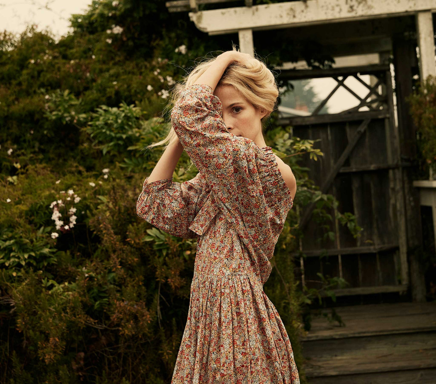 HMD -- DARCY DRESS -- RED CHIVE