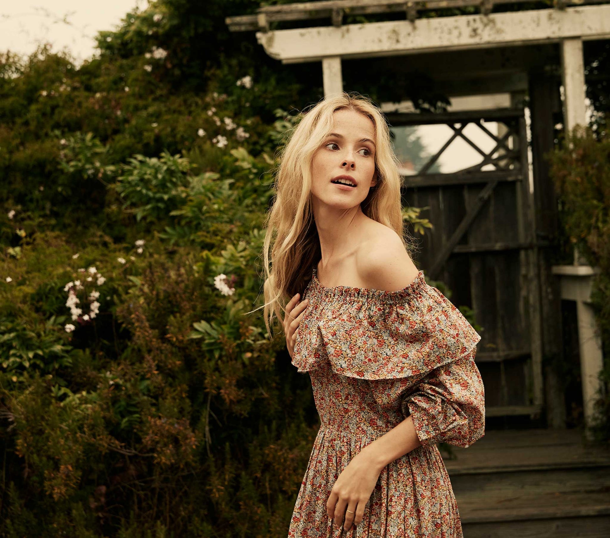 HMD -- DARCY DRESS -- RED CHIVE view 4
