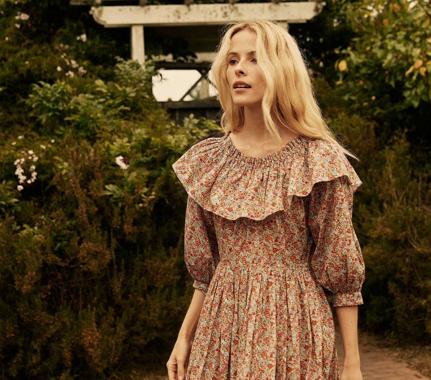 HMD -- DARCY DRESS -- RED CHIVE