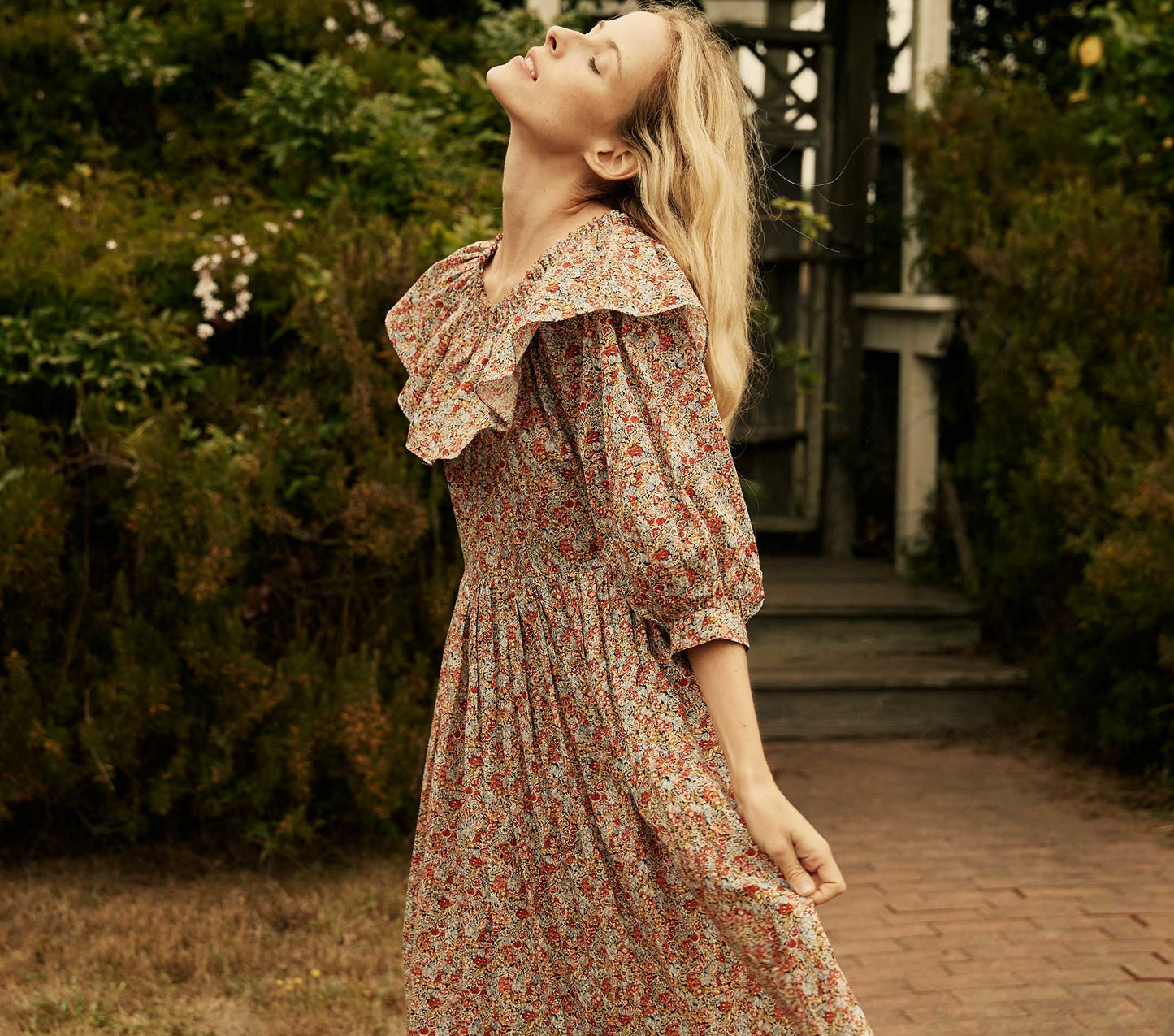 HMD -- DARCY DRESS -- RED CHIVE