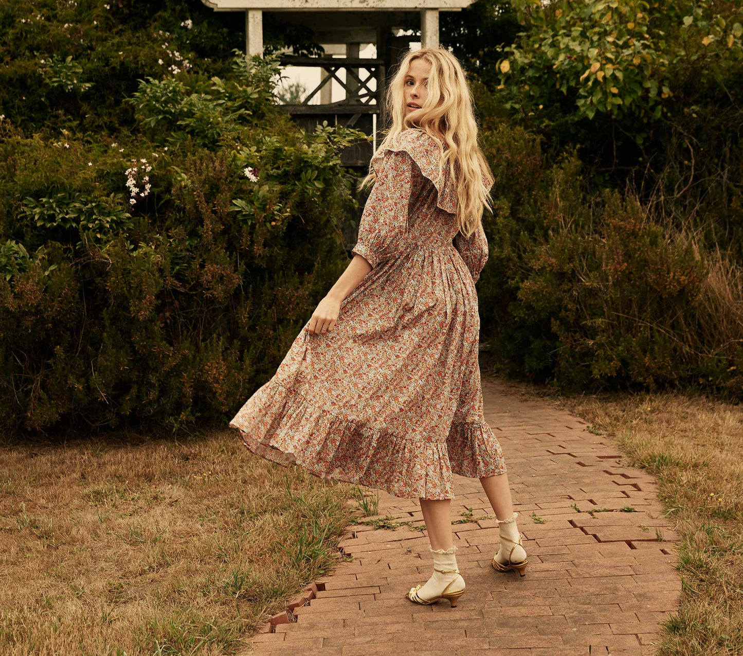 HMD -- DARCY DRESS -- RED CHIVE