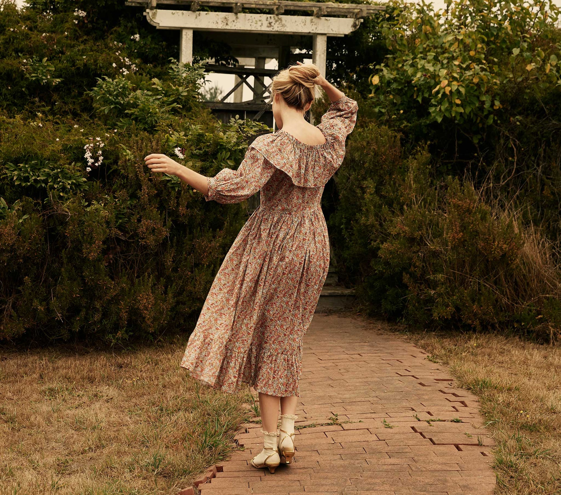 HMD -- DARCY DRESS -- RED CHIVE view 10
