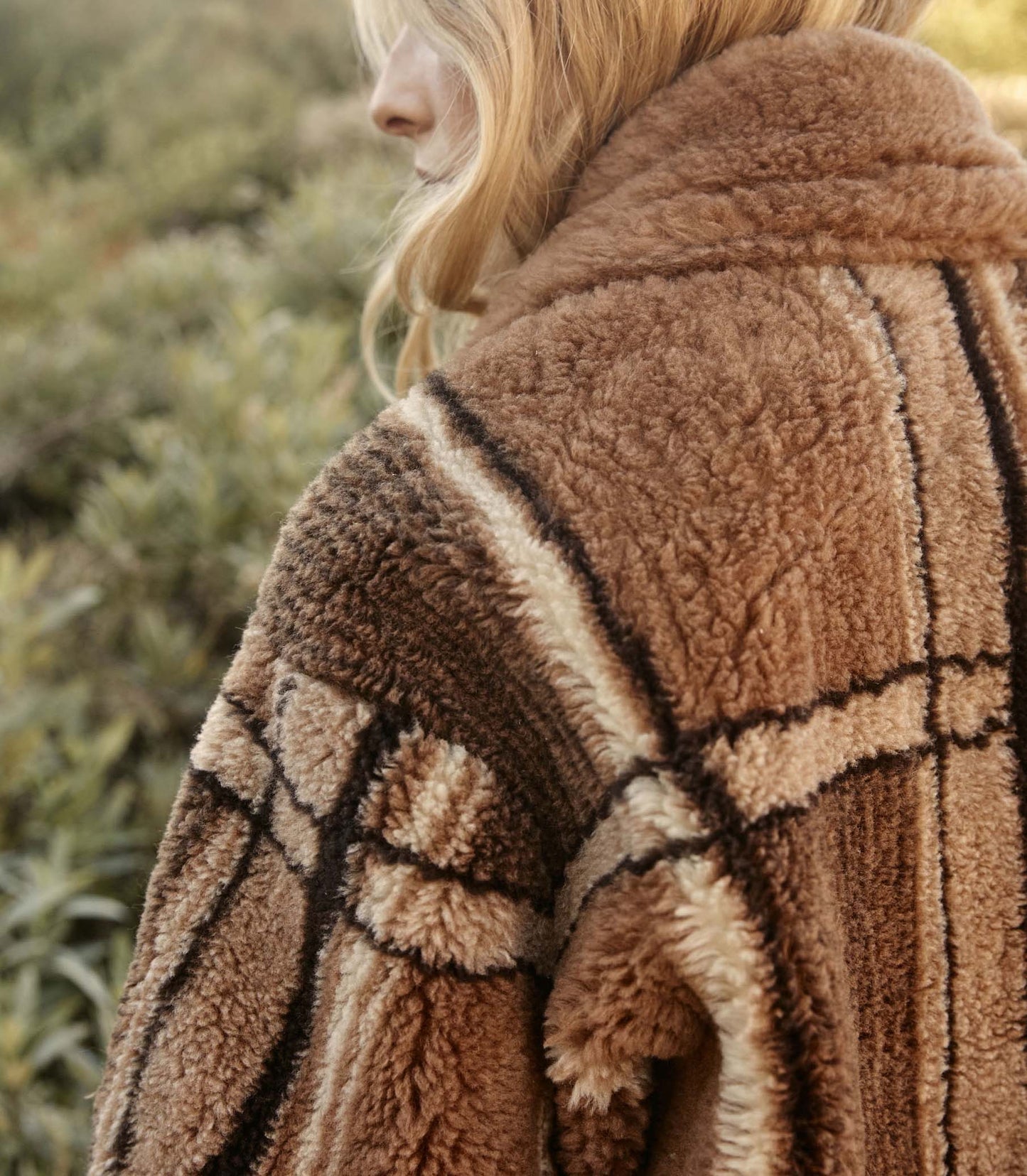 HMD -- EASTON COAT -- CHARCOAL SIERRA PLAID