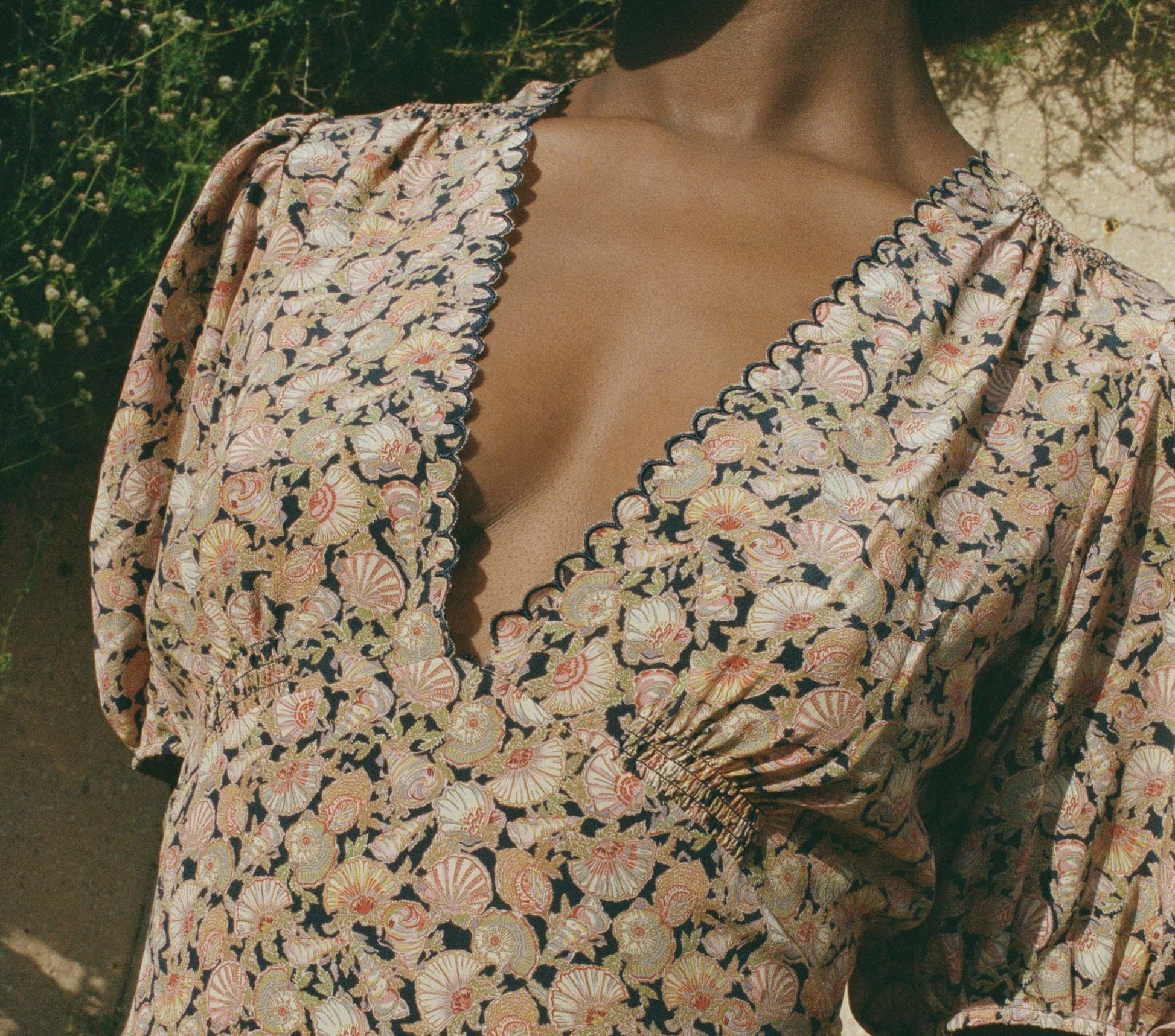HMD -- EMILIA DRESS -- TRESORS DE LA MER view 6
