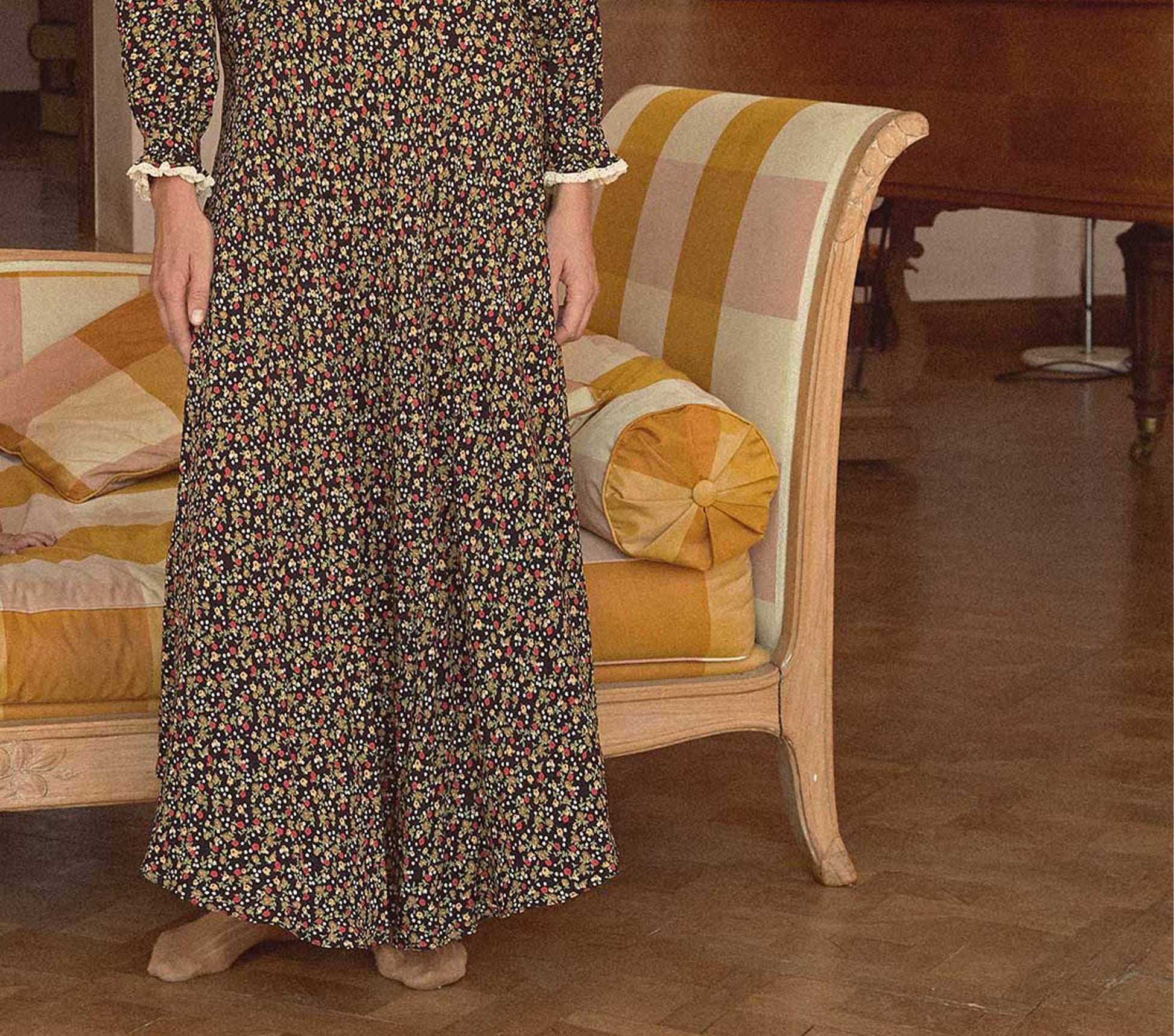 HMD -- EUGENIE DRESS -- INK MONTPELLIER FLORAL view 3
