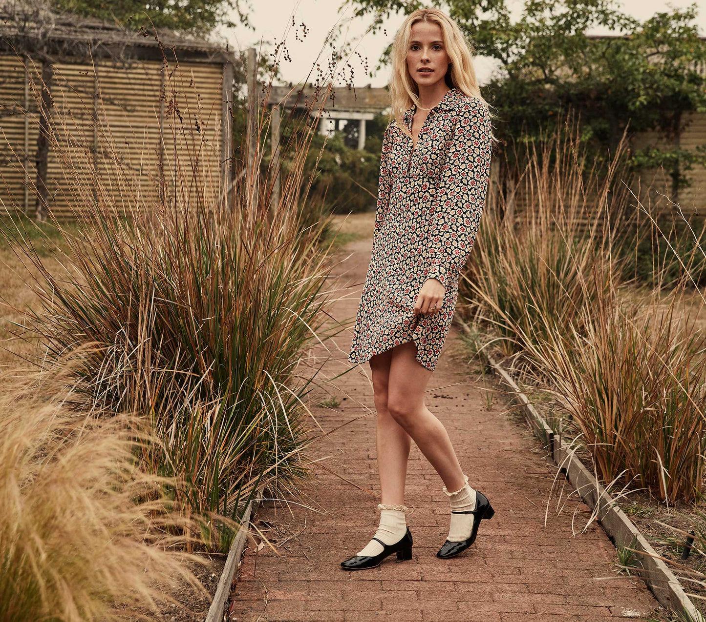 HMD -- ELIOT DRESS -- NAVY BELLFLOWER BLOSSOM