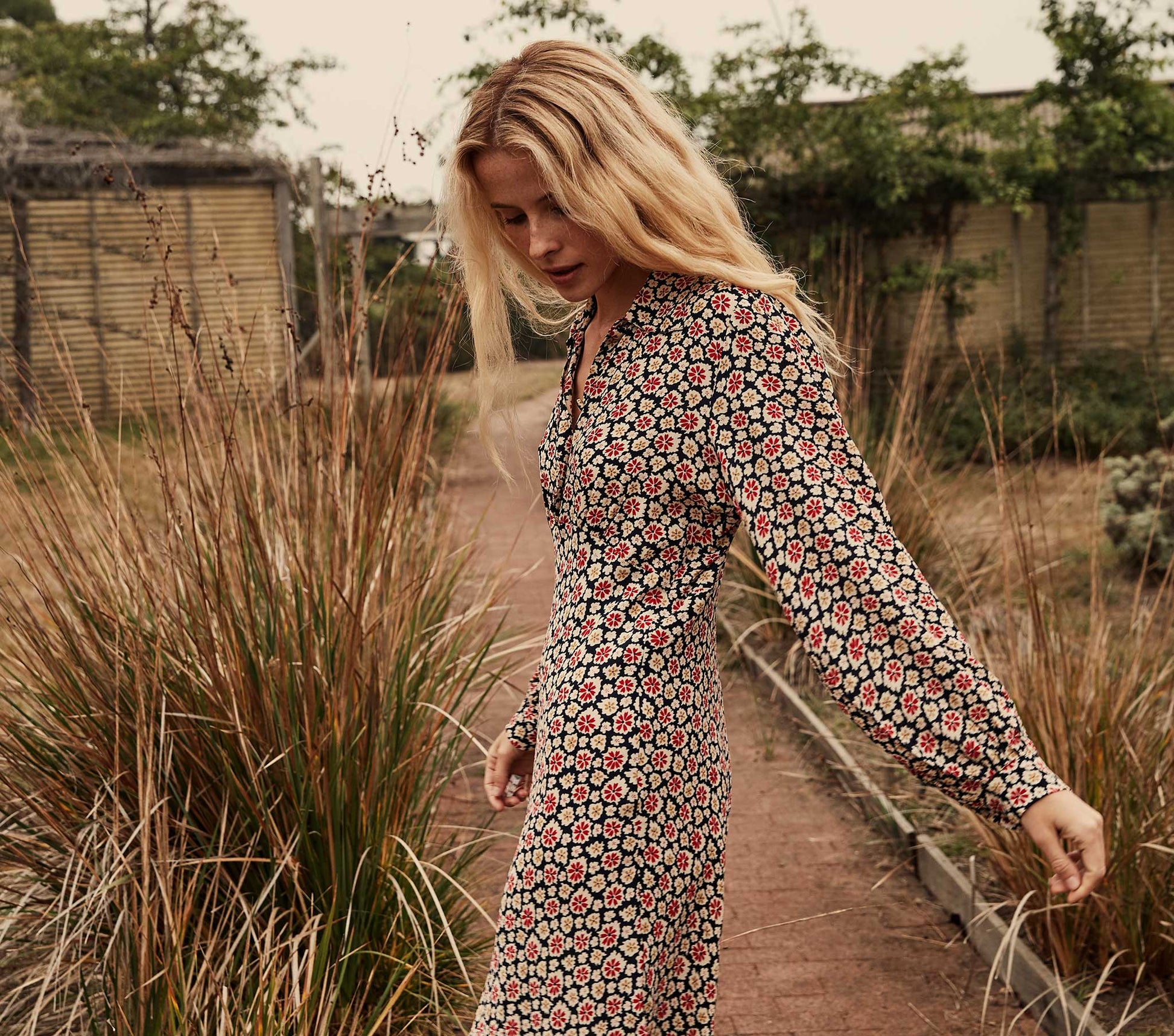 HMD -- ELIOT DRESS -- NAVY BELLFLOWER BLOSSOM view 2
