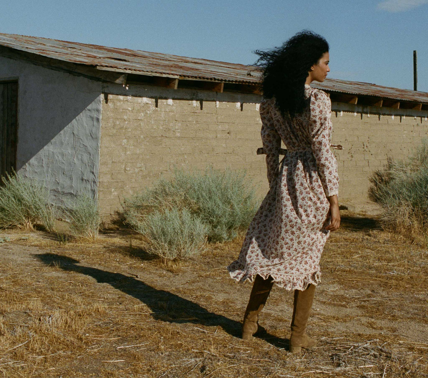 HMD -- GABRIELLE DRESS -- BURGUNDY SONGBIRD TOILE