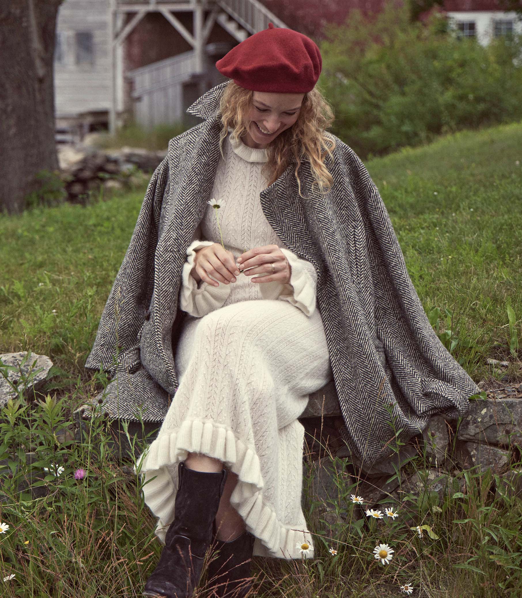 HMD -- GEORGIANNA BERET -- CURRANT view 1