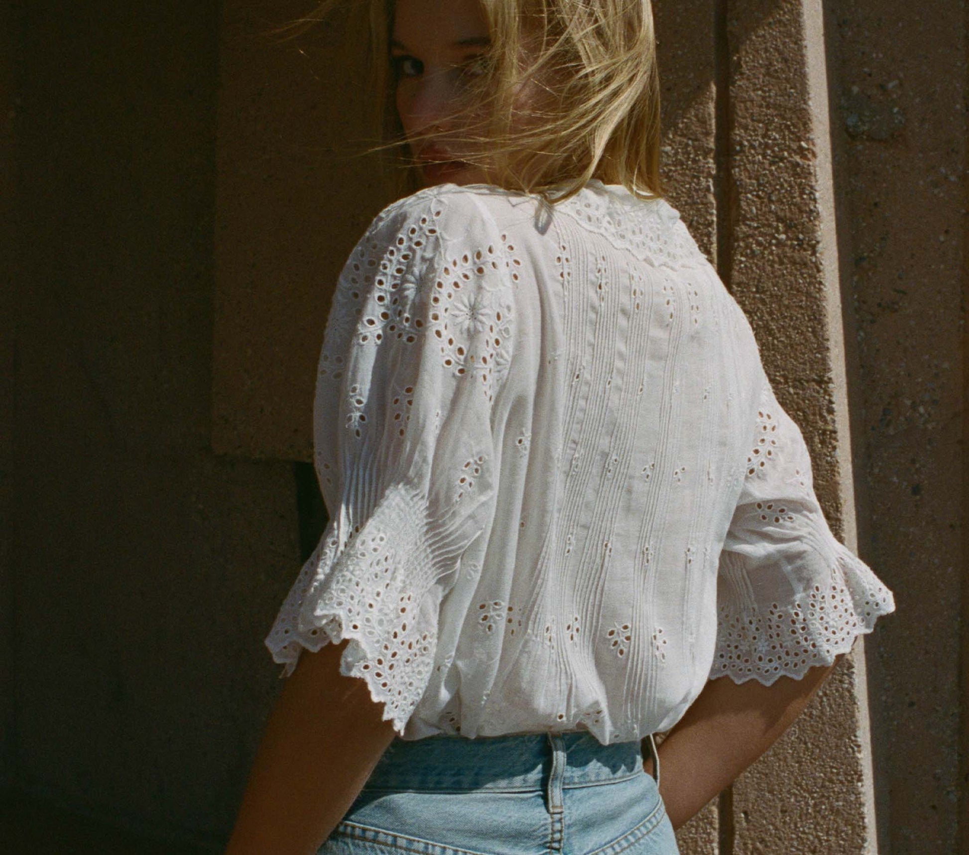 HMD -- HENRI TOP -- SALT EYELET view 5
