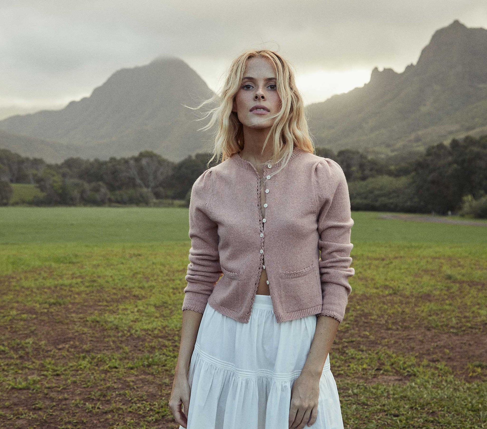 HMD -- HOLBROOK CARDIGAN SWEATER -- BLUSH view 3

