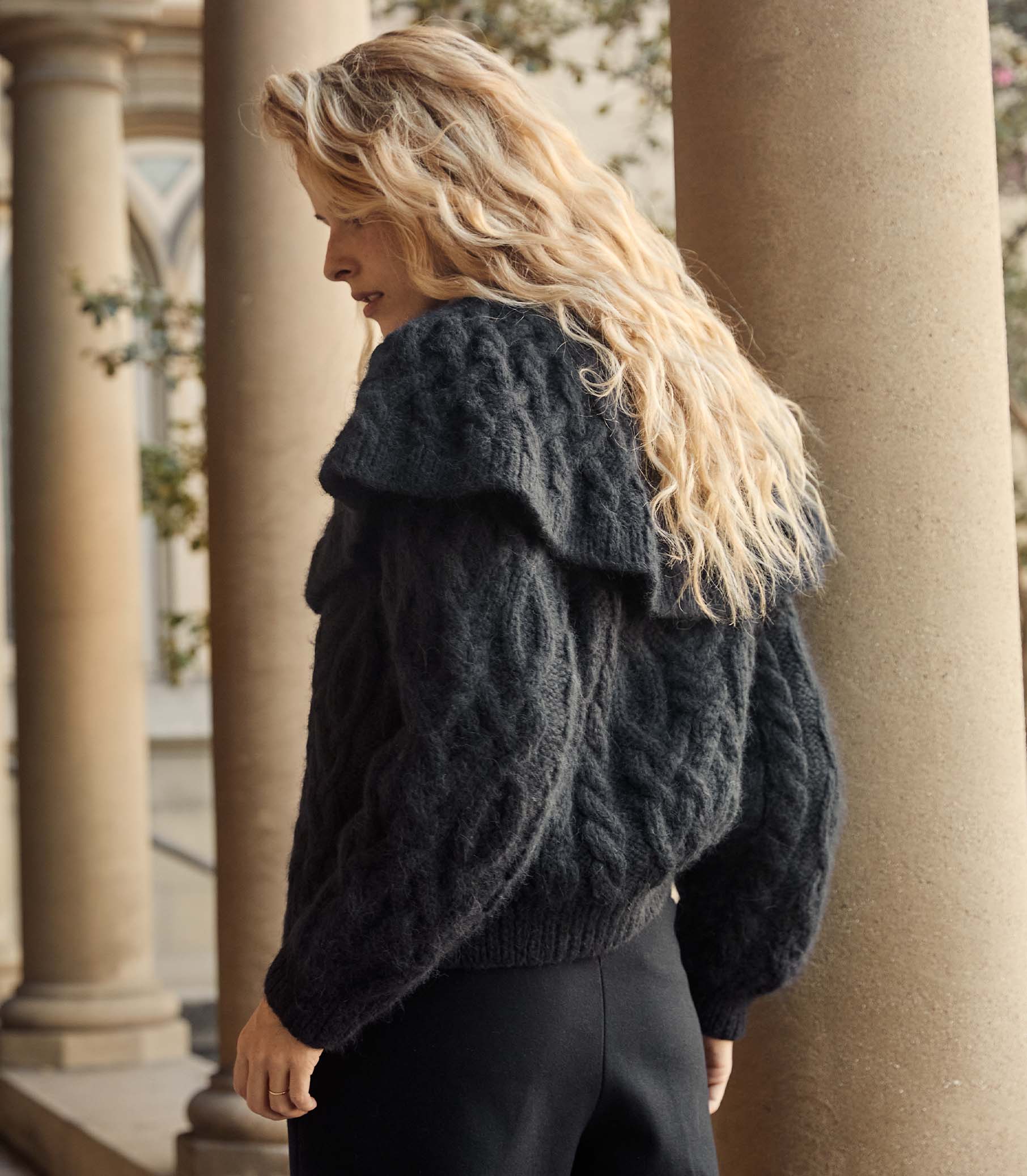 HMD -- HOLLAND CARDIGAN -- NAVY view 3
