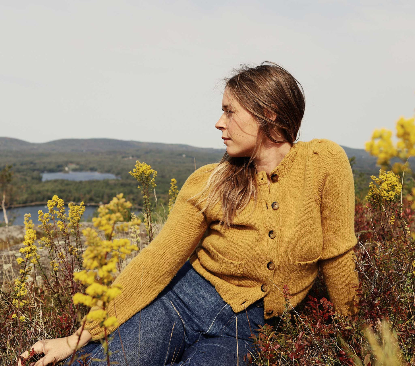 HMD -- RISETTE CARDIGAN SWEATER -- MUSTARD