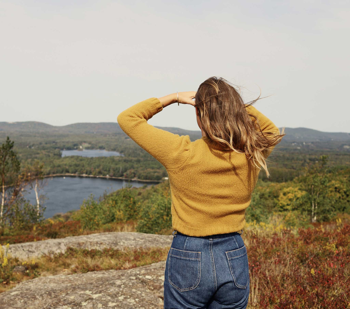 HMD -- RISETTE CARDIGAN SWEATER -- MUSTARD