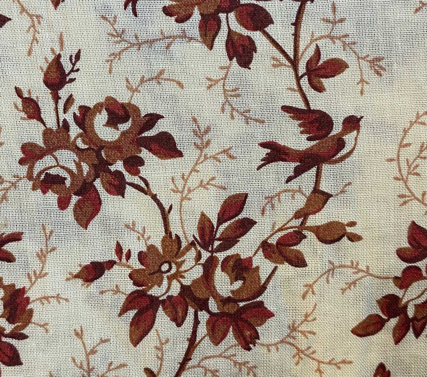 HMD -- ANNETTE TOP -- BURGUNDY SONGBIRD TOILE