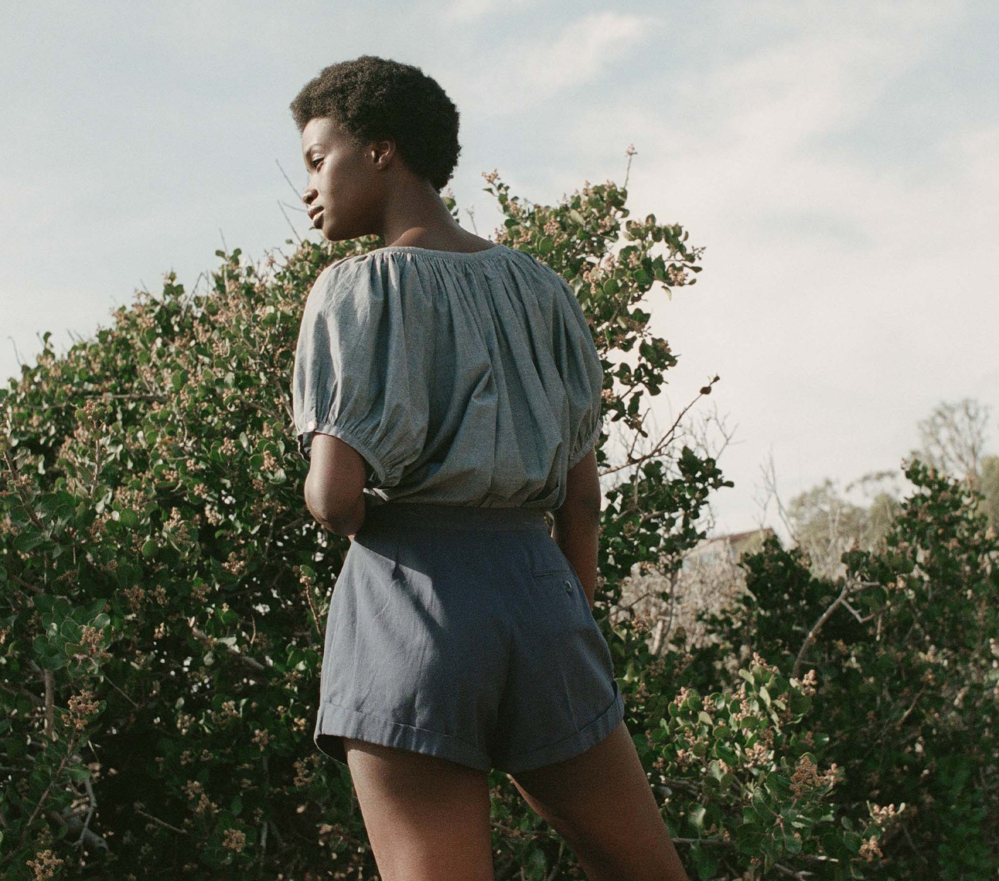 HMD -- JUNE TOP -- PARISIAN CHAMBRAY view 3
