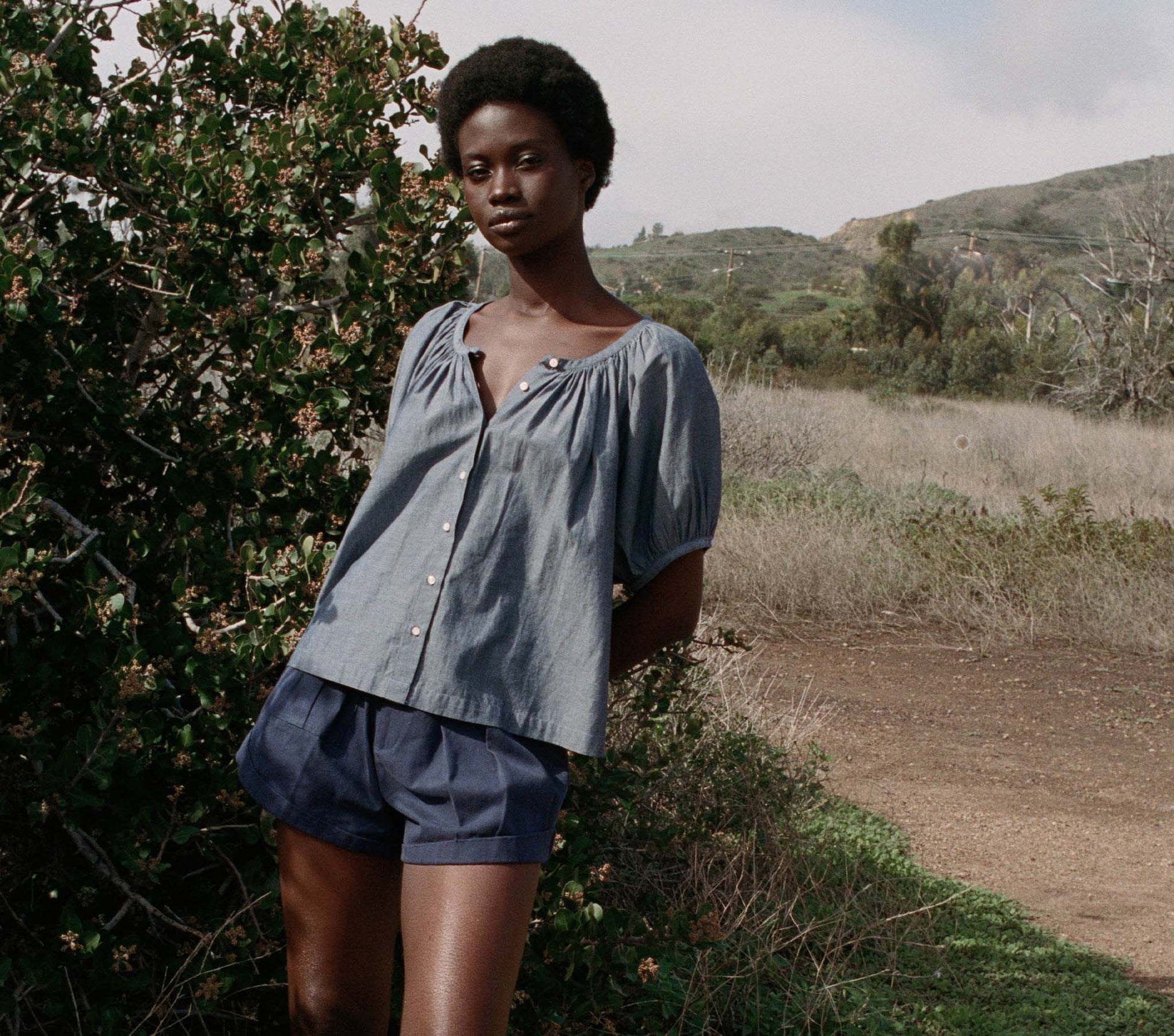 HMD -- JUNE TOP -- PARISIAN CHAMBRAY view 4
