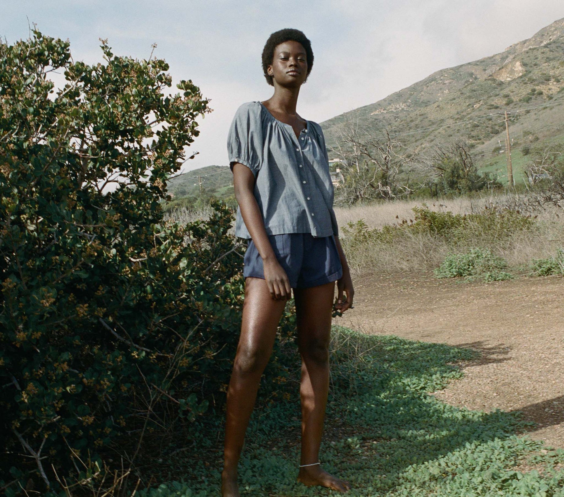 HMD -- JUNE TOP -- PARISIAN CHAMBRAY view 5
