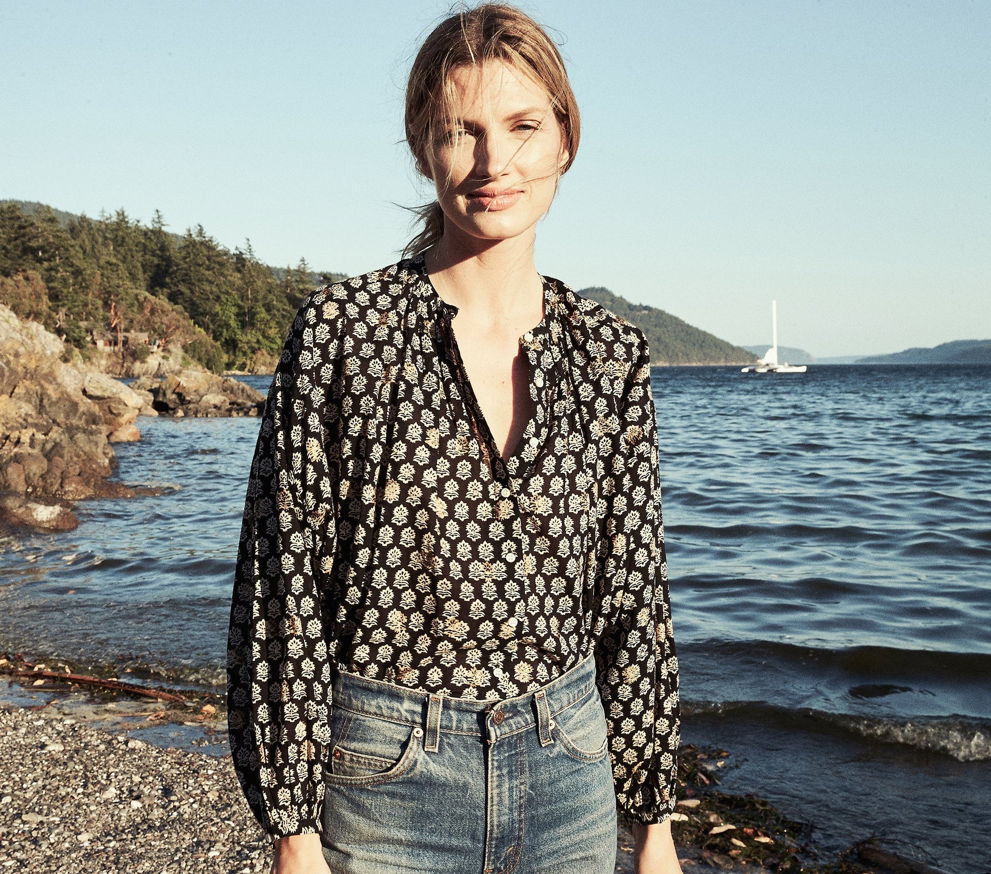 HMD -- THE JANE BLOUSE -- BLACK/CREAM FLOWER BLOCK PRINT view 9
