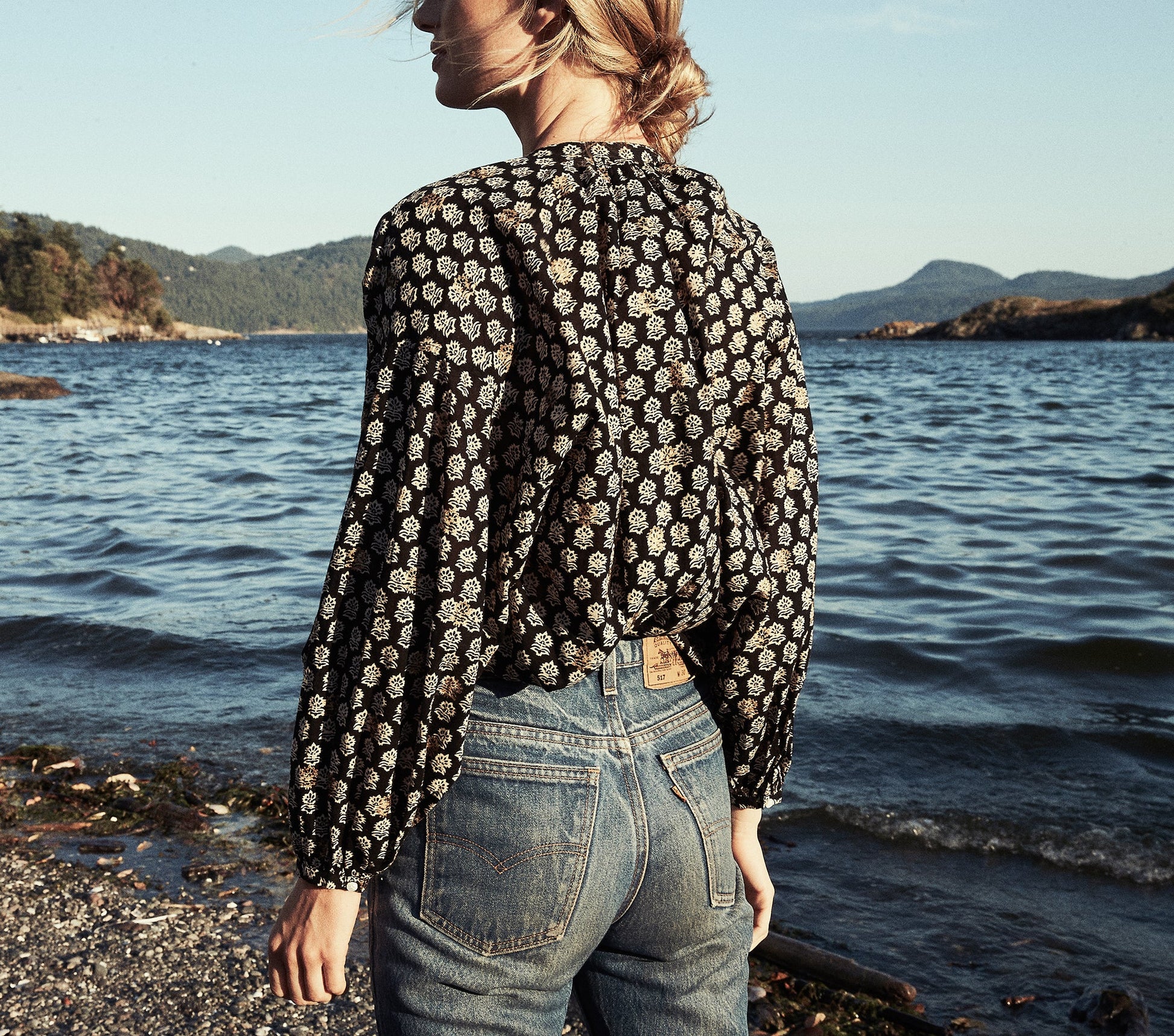 HMD -- THE JANE BLOUSE -- BLACK/CREAM FLOWER BLOCK PRINT view 8
