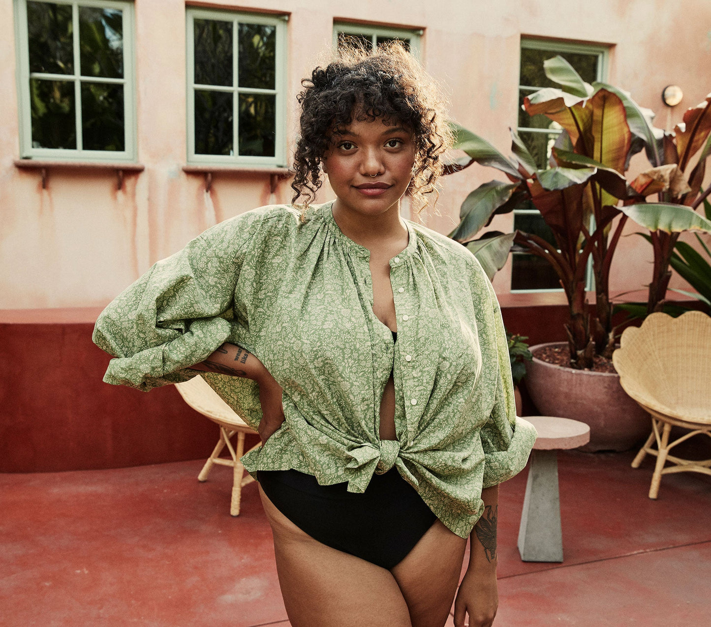 HMD -- THE JANE BLOUSE -- GREEN GARDEN BLOOM