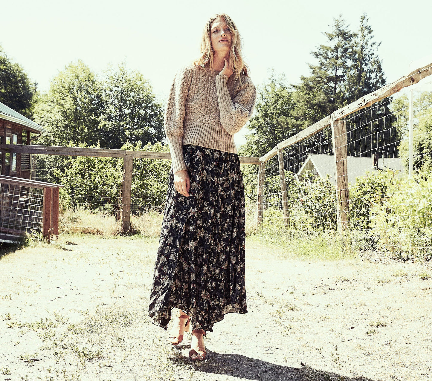 HMD -- JULEP SKIRT -- BLACK LILIUM PRINT