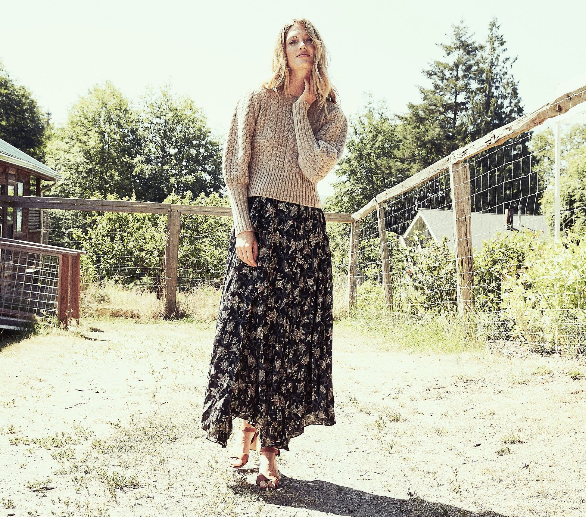 HMD -- JULEP SKIRT -- BLACK LILIUM PRINT view 4