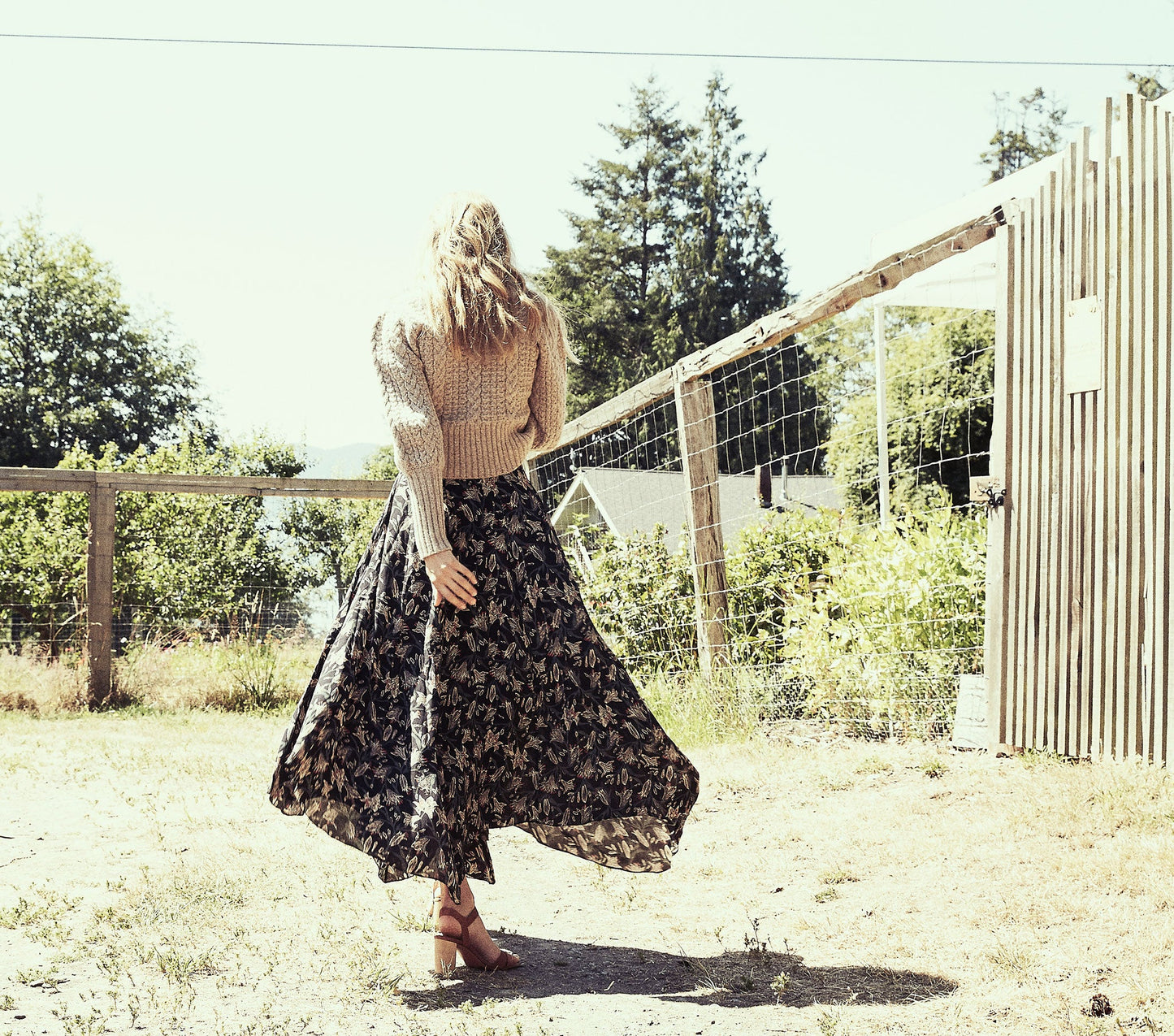 HMD -- JULEP SKIRT -- BLACK LILIUM PRINT