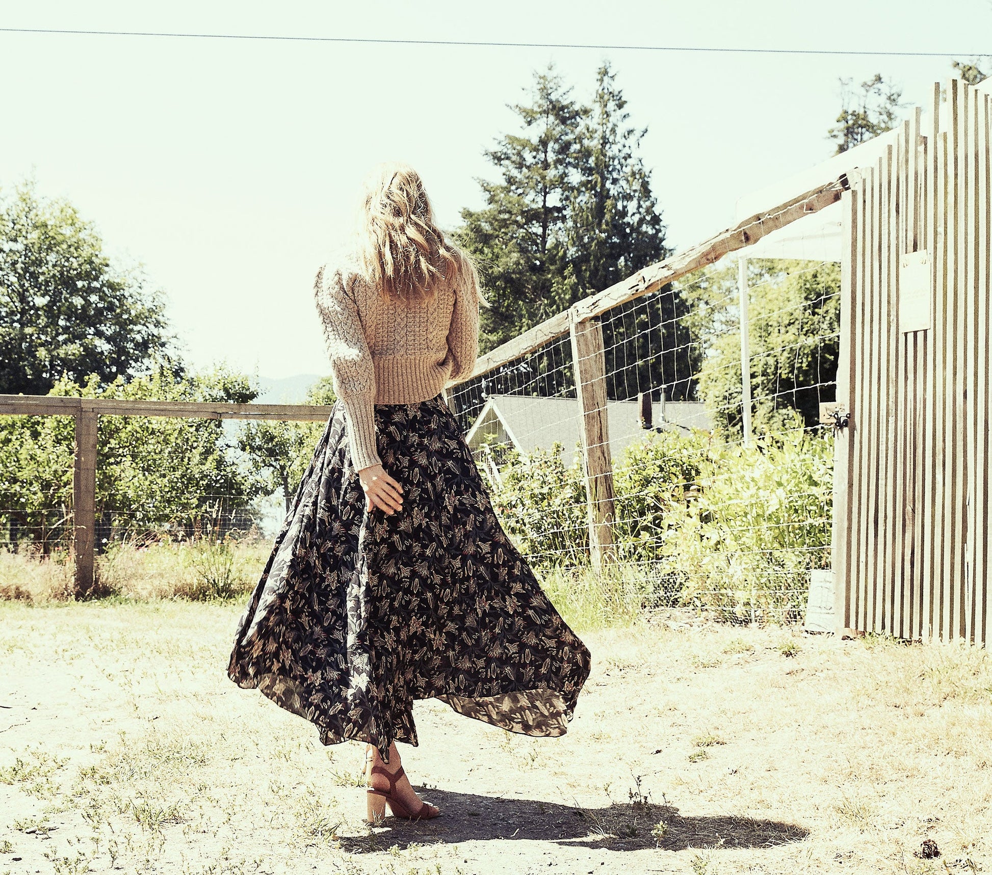 HMD -- JULEP SKIRT -- BLACK LILIUM PRINT view 6