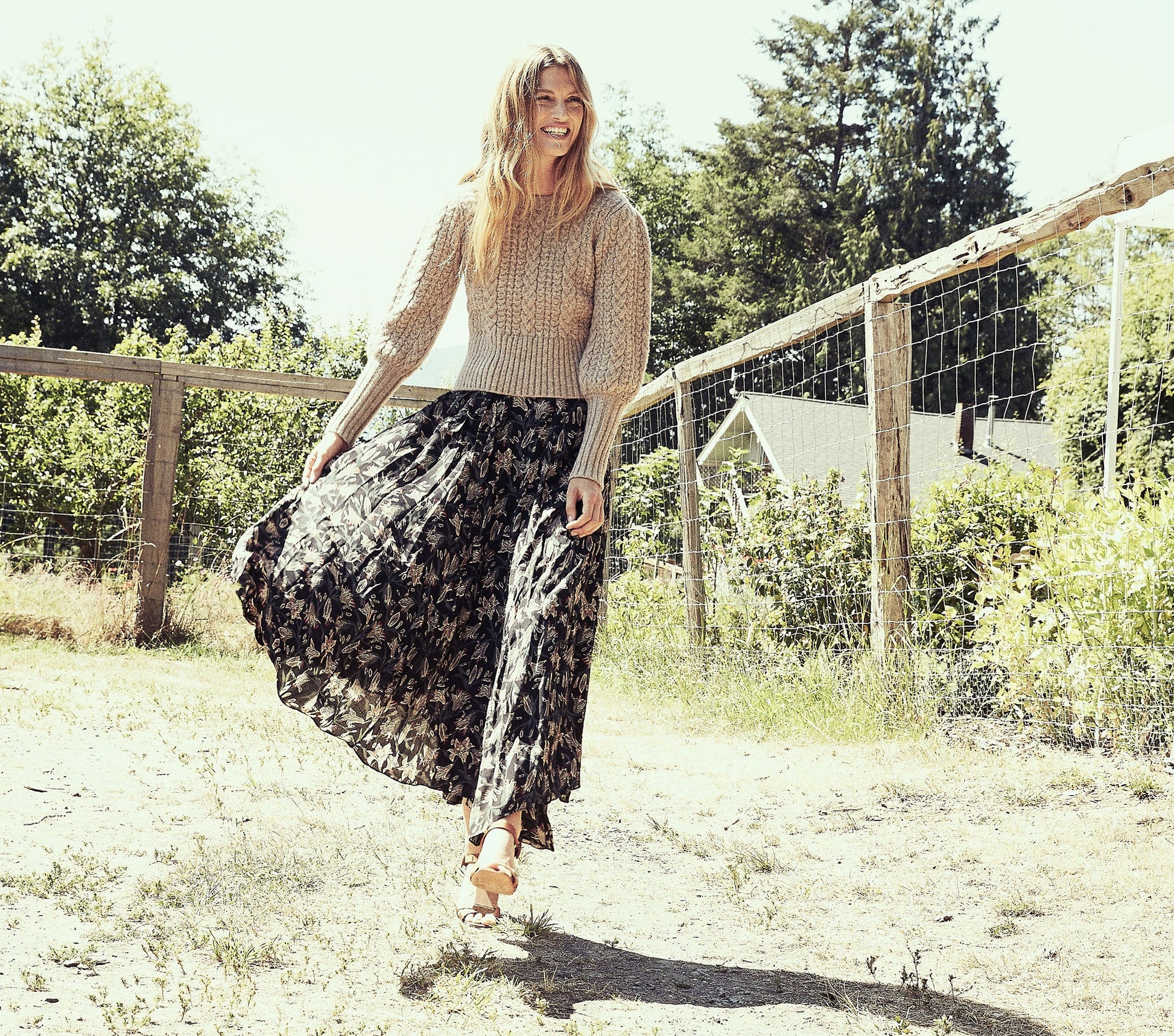 HMD -- JULEP SKIRT -- BLACK LILIUM PRINT view 2