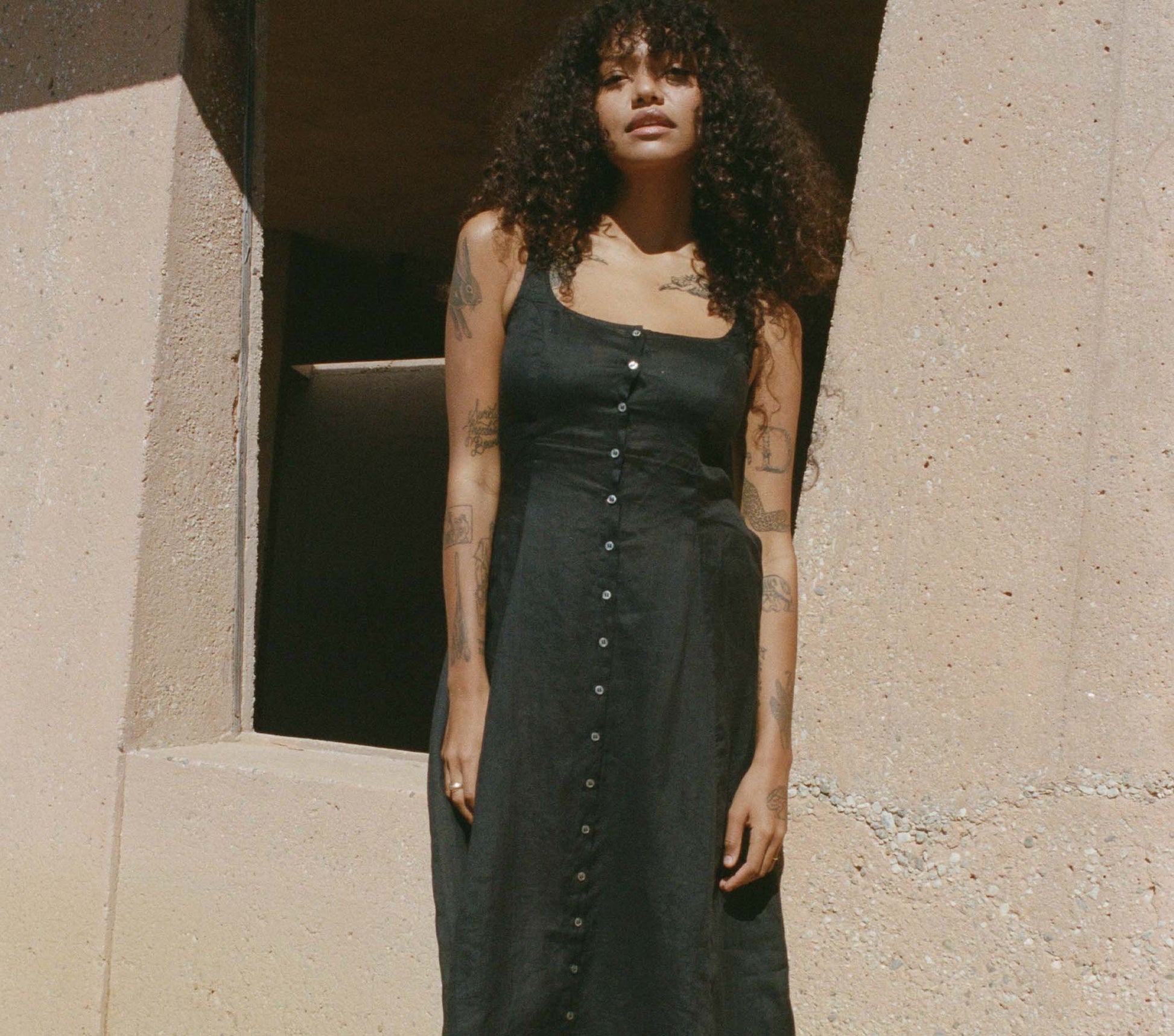 HMD -- LANTANA DRESS -- BLACK view 5
