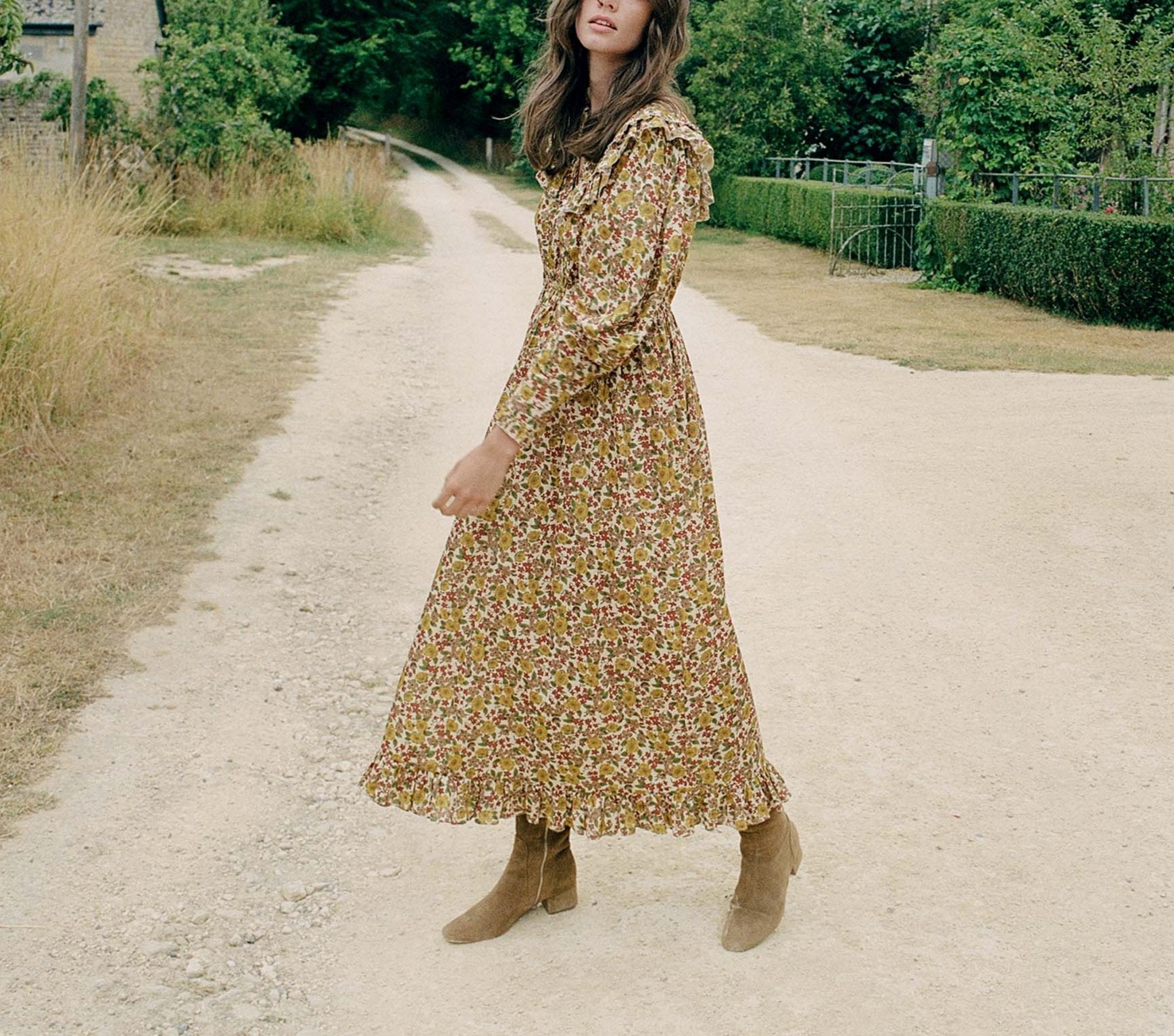 HMD -- LAURETTA DRESS -- JENNIFER SPRING FLORAL view 3