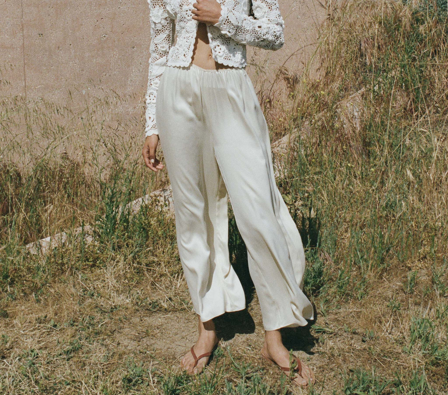 HMD -- LAVON PANT -- CREMA
