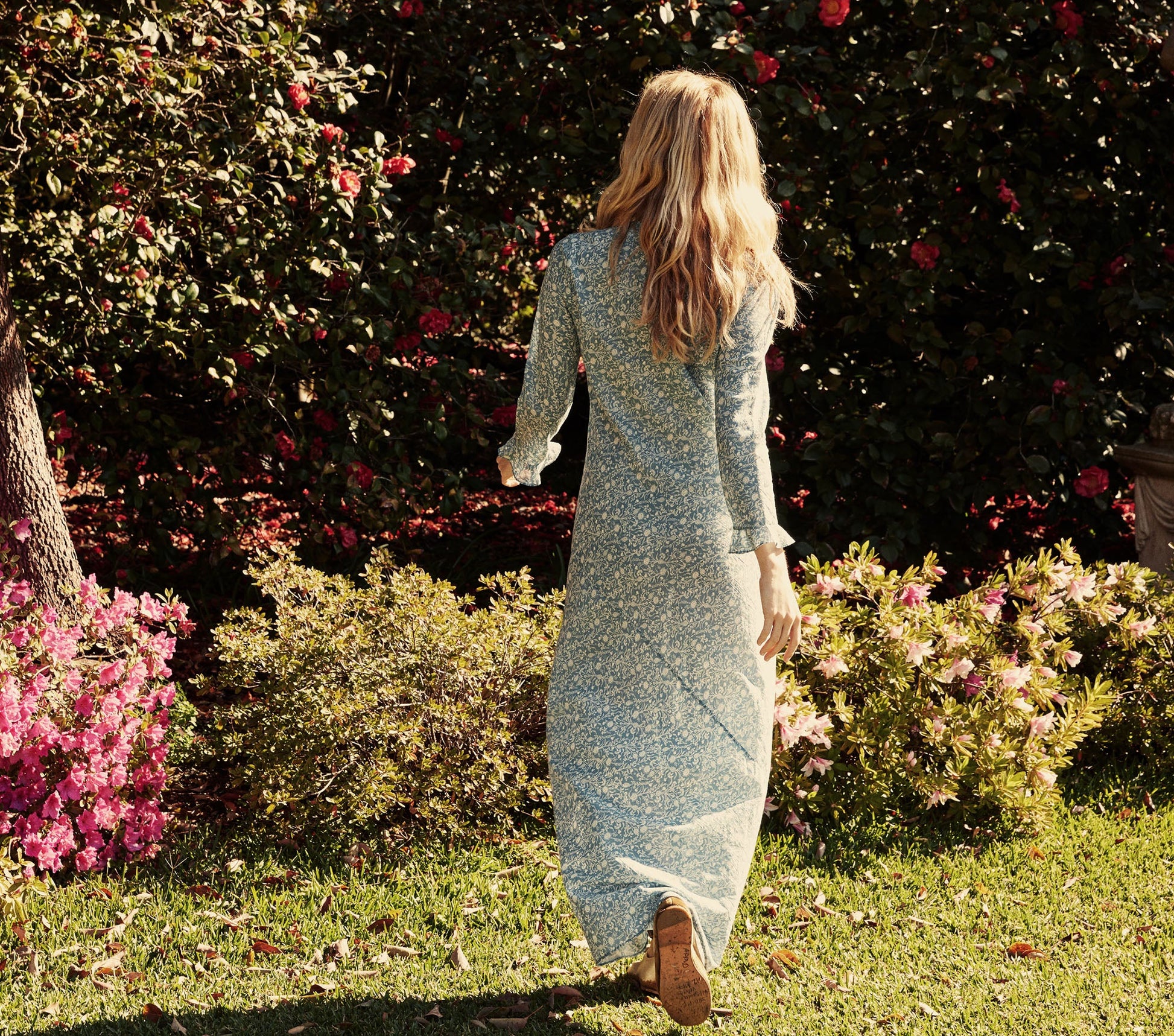 HMD -- LOIRE DRESS -- CHINA BLUE MINI EARL FLORAL view 9
