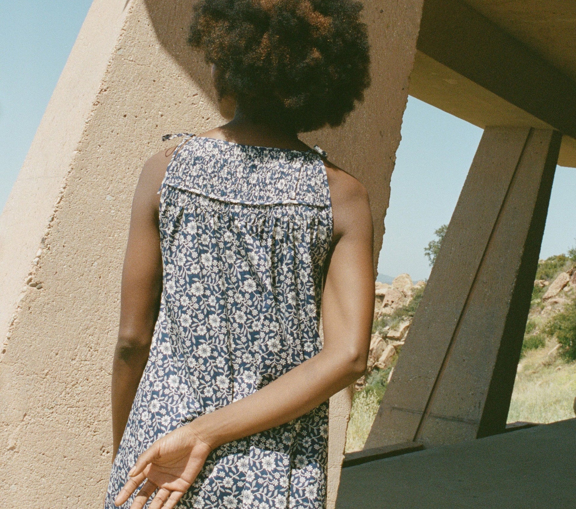 HMD -- MARJORIE DRESS -- BLUE JESSAMINE CALICO view 5
