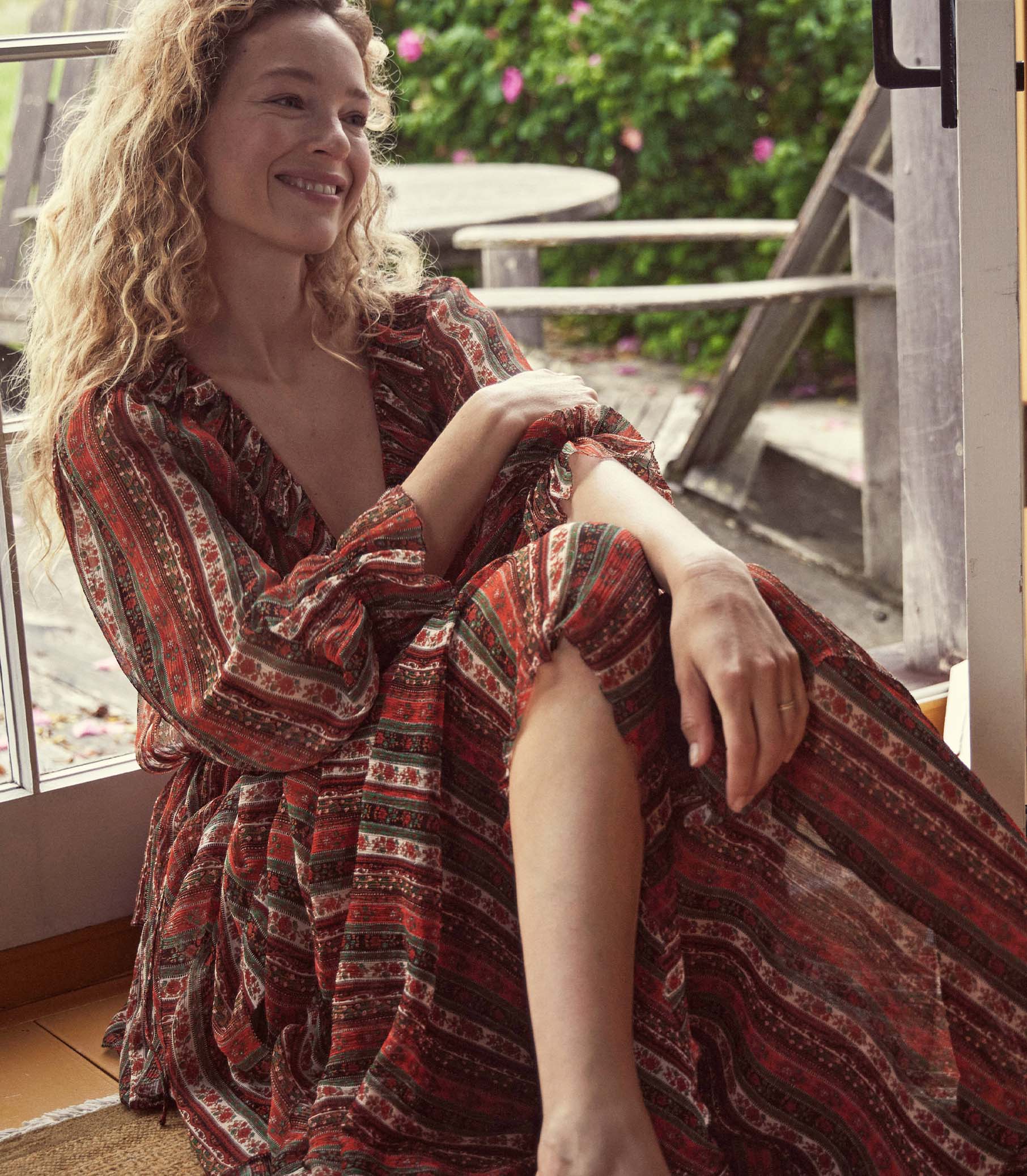 HMD -- MARLANNA DRESS -- VILLA FLORAL view 4
