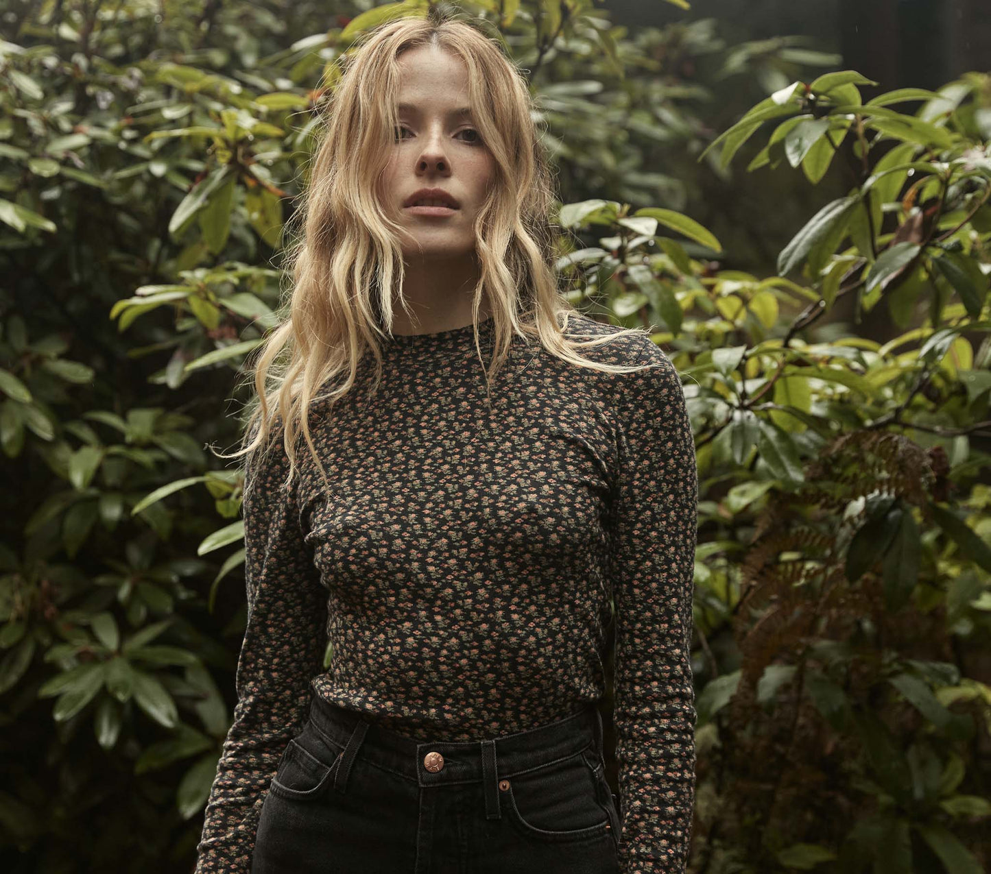 HMD -- MAXINE TEE -- NIGHTFALL SECRET GARDEN