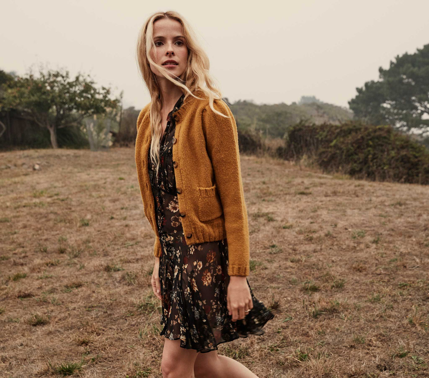 HMD -- RISETTE CARDIGAN SWEATER -- MUSTARD