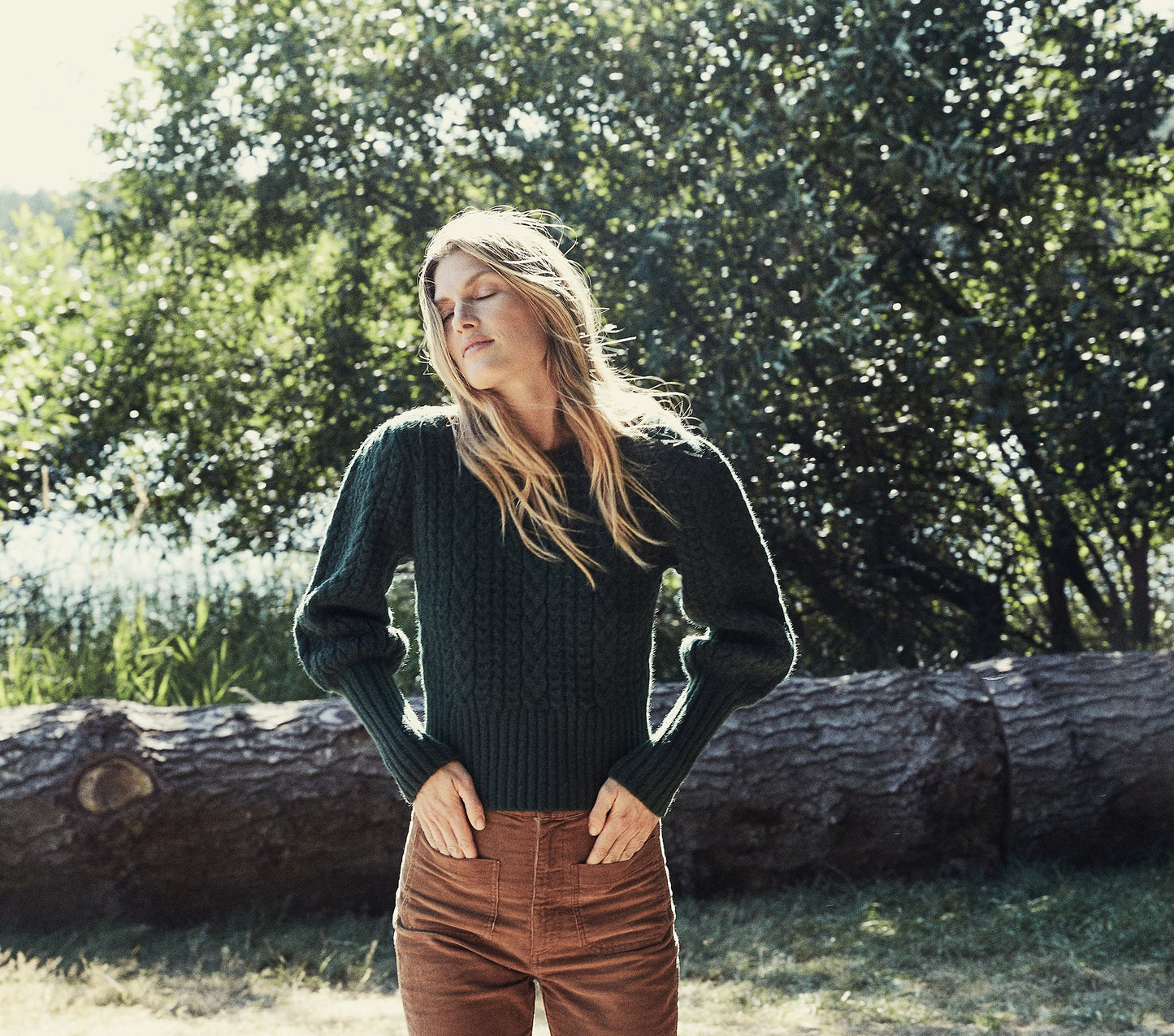 HMD -- MULBERRY SWEATER -- DEEP FOREST