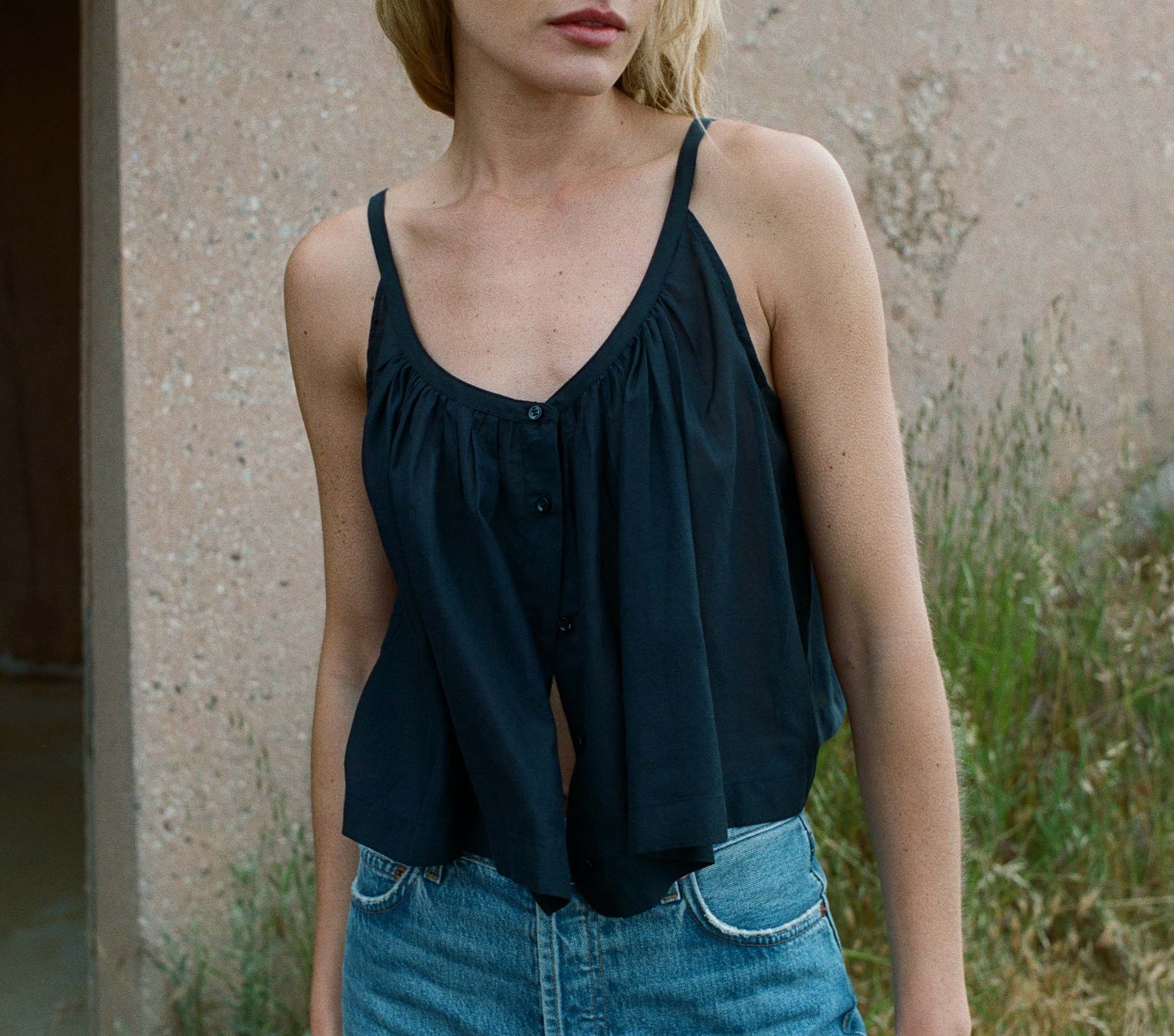 HMD -- NALINA TOP -- NAVY view 1

