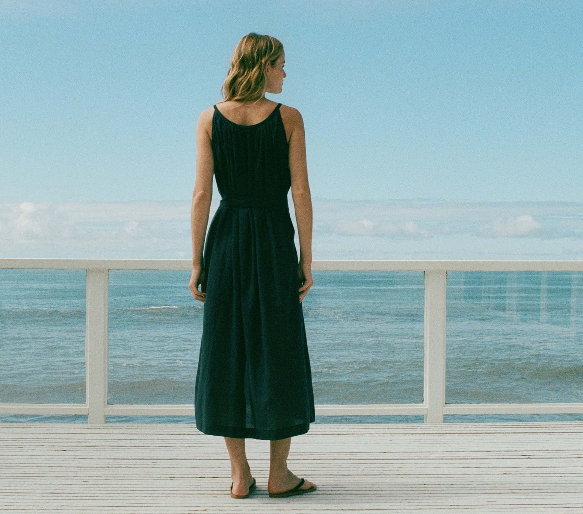 HMD -- NEVITA DRESS -- NAVY view 2
