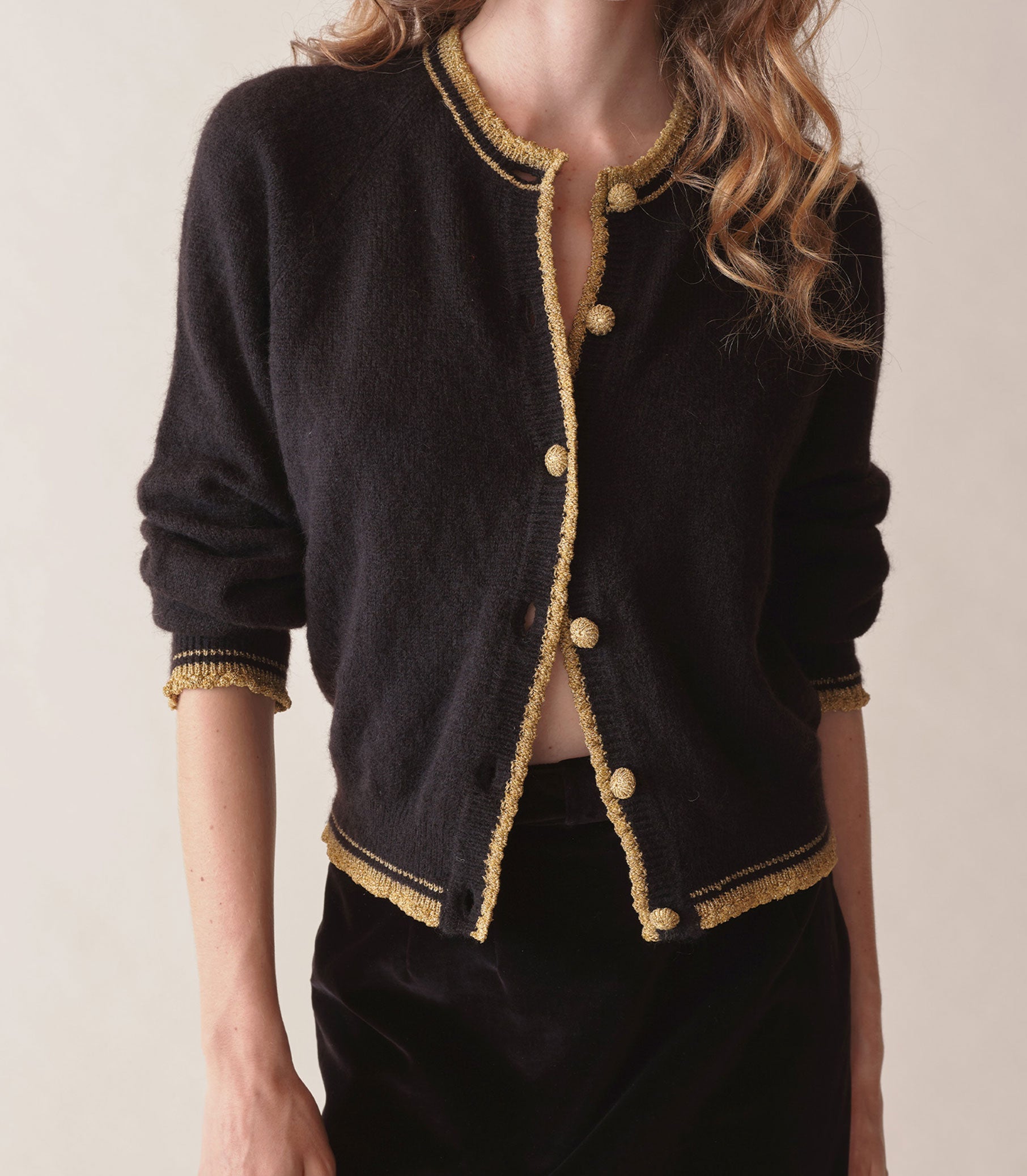 HMD -- NATHALIA CARDIGAN -- BLACK
