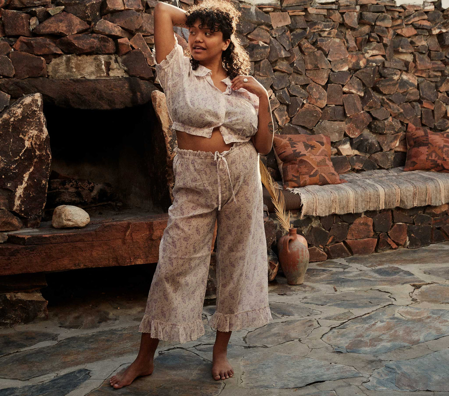 HMD -- NENA TOP -- CHATEAU FLEUR PAISLEY