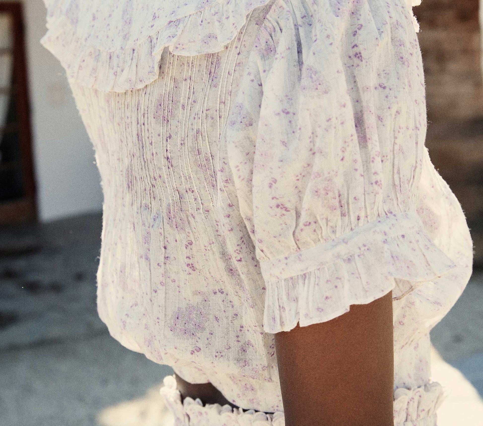 HMD -- NENA TOP -- CHATEAU FLEUR PAISLEY view 8
