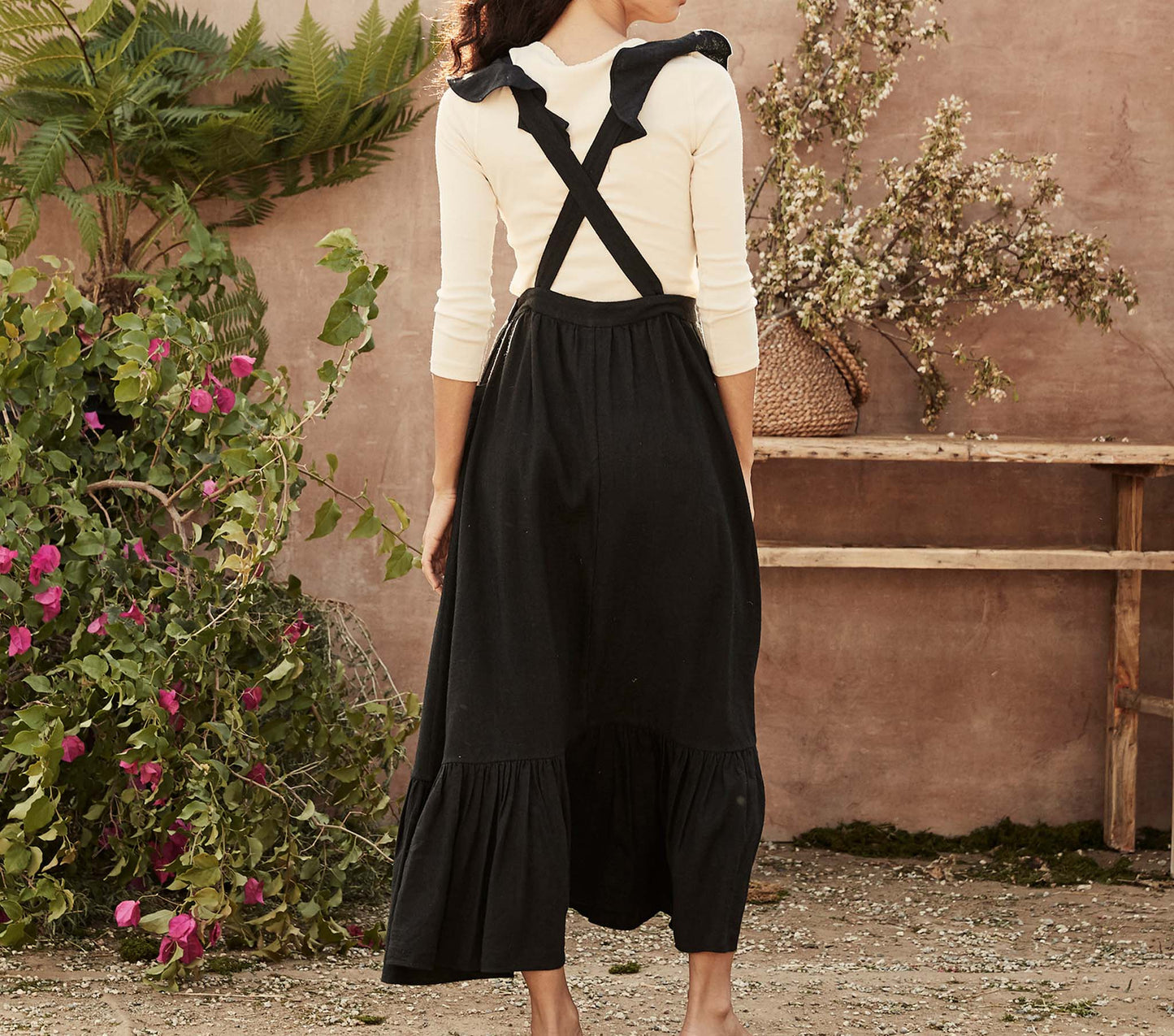 HMD -- PENINSULA DRESS -- BLACK